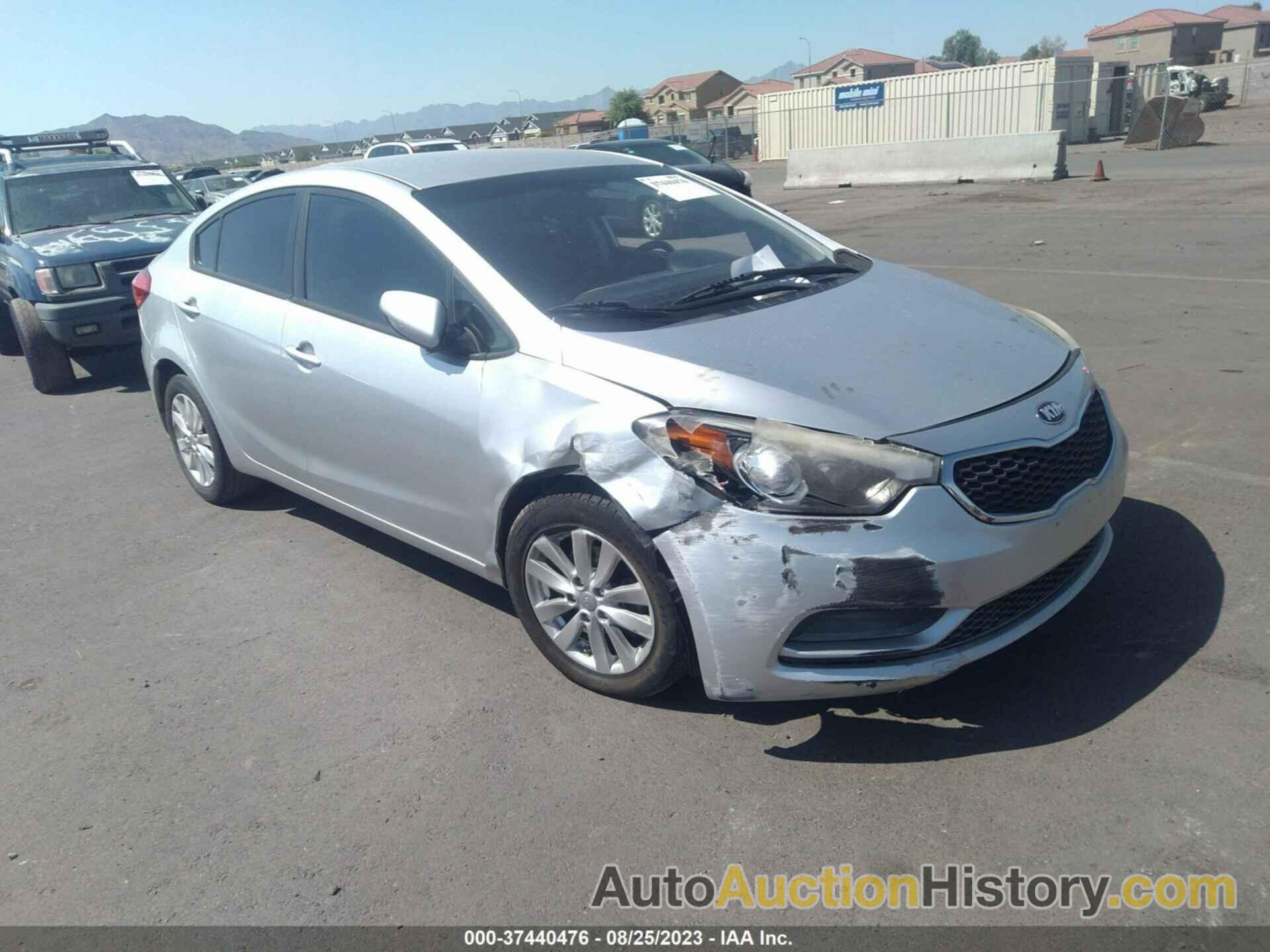 KIA FORTE LX, KNAFX4A64E5217445