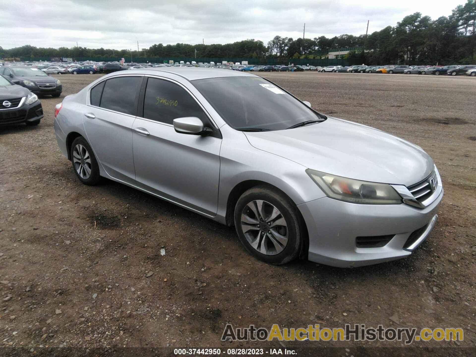 HONDA ACCORD LX, 1HGCR2E32DA067511