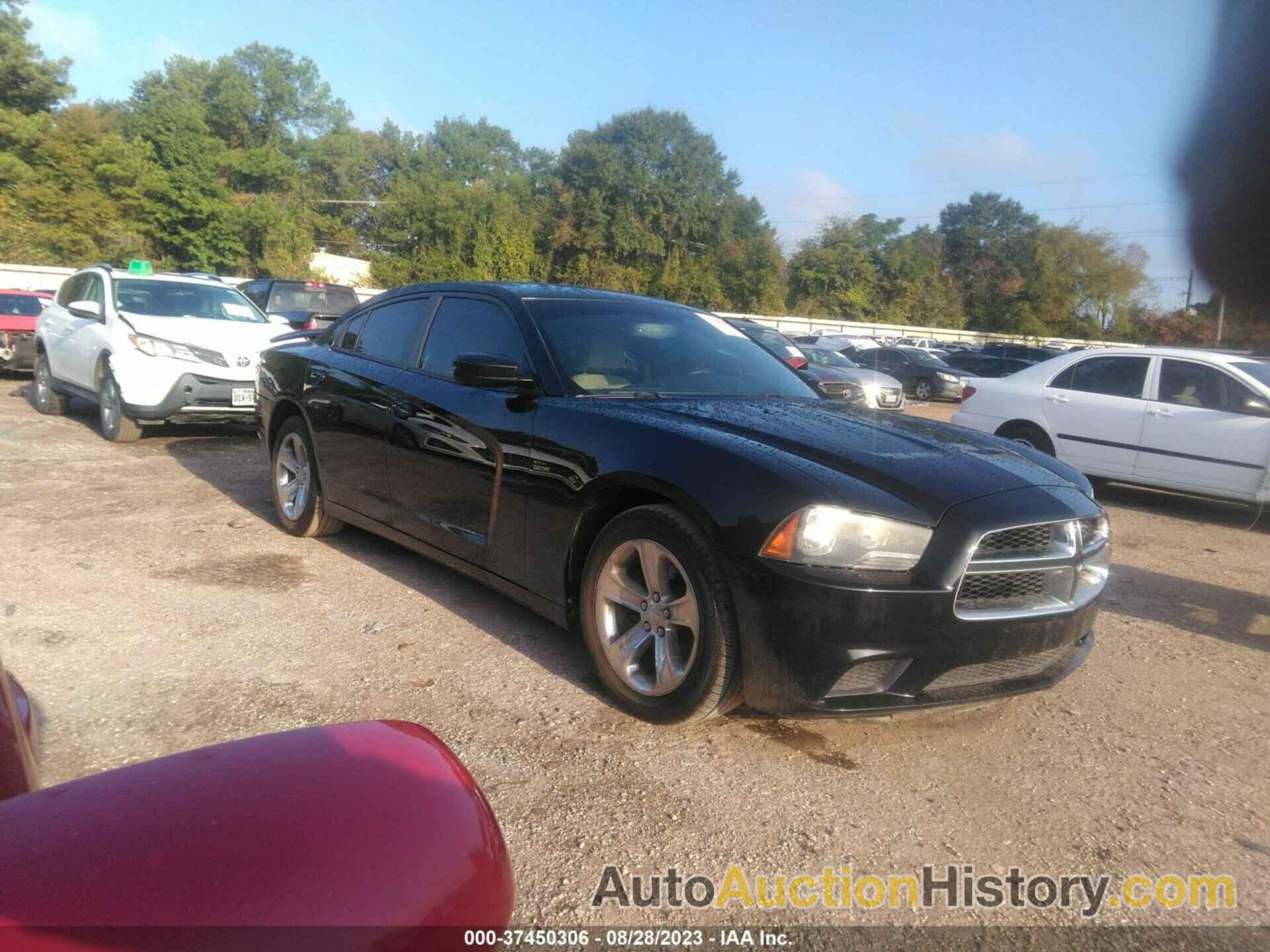 DODGE CHARGER SE, 2C3CDXBGXCH302193