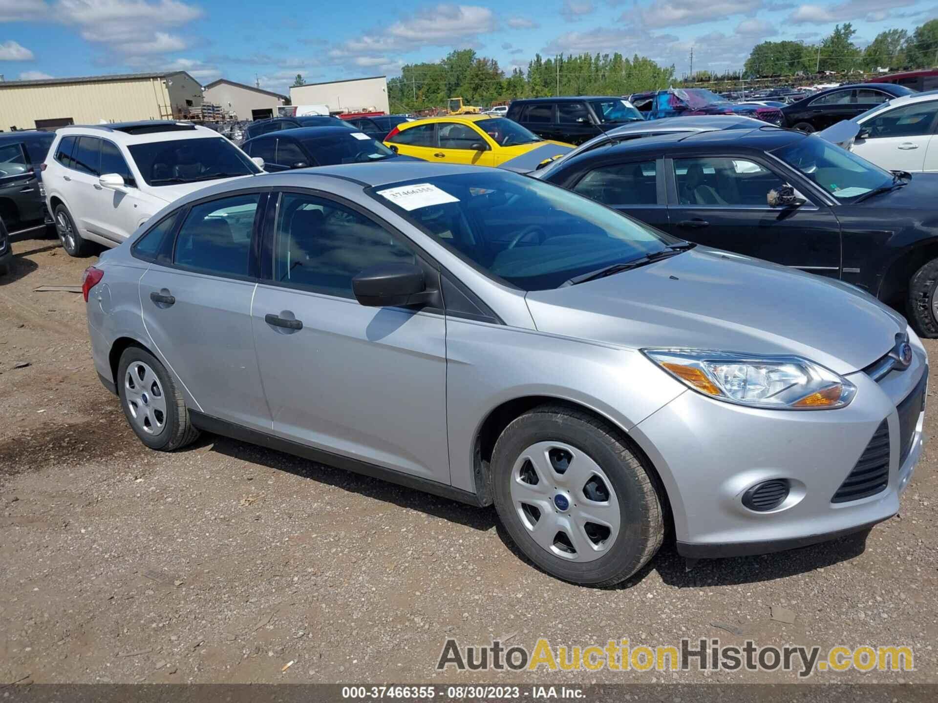 FORD FOCUS S, 1FADP3E20DL241284