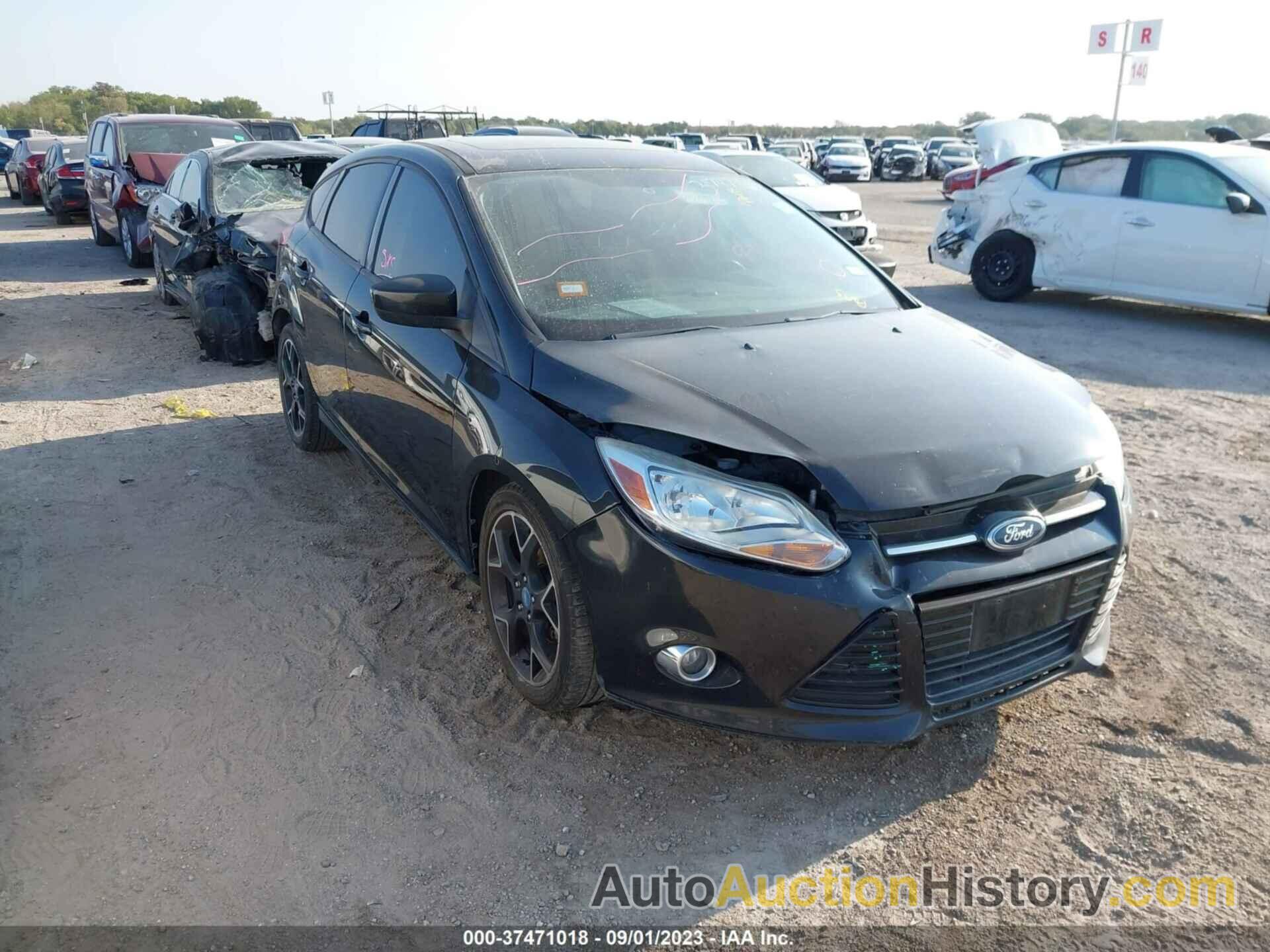 FORD FOCUS SE, 1FAHP3K27CL294441