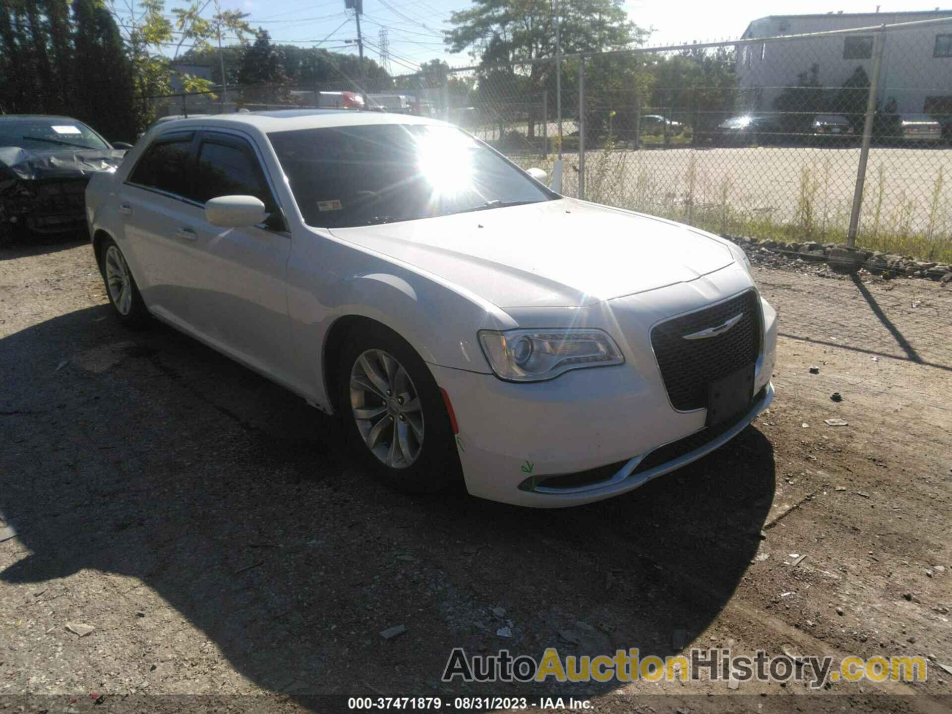 CHRYSLER 300 LIMITED, 2C3CCAAG4FH828731
