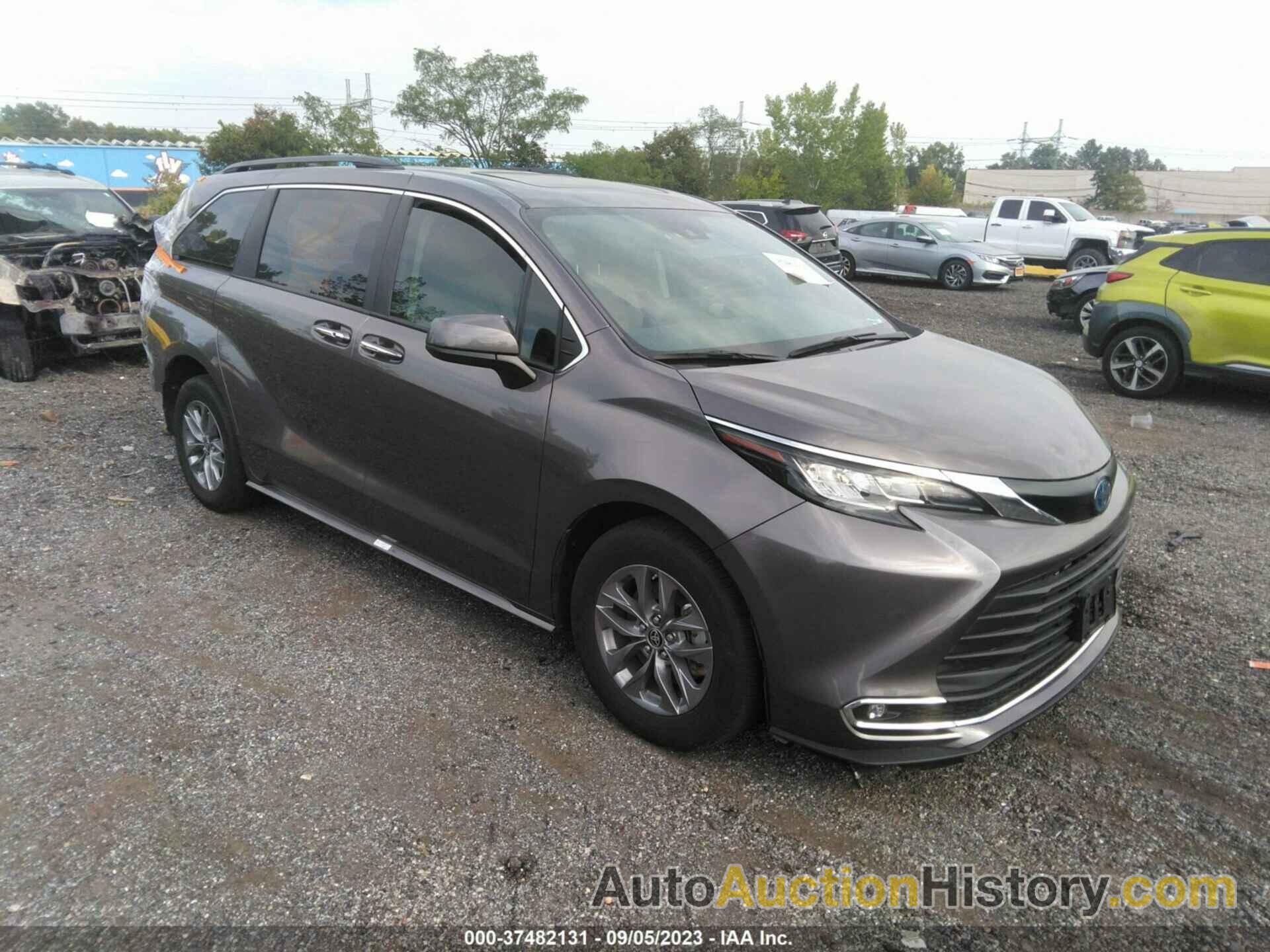 TOYOTA SIENNA XLE, 5TDYRKECXNS115345