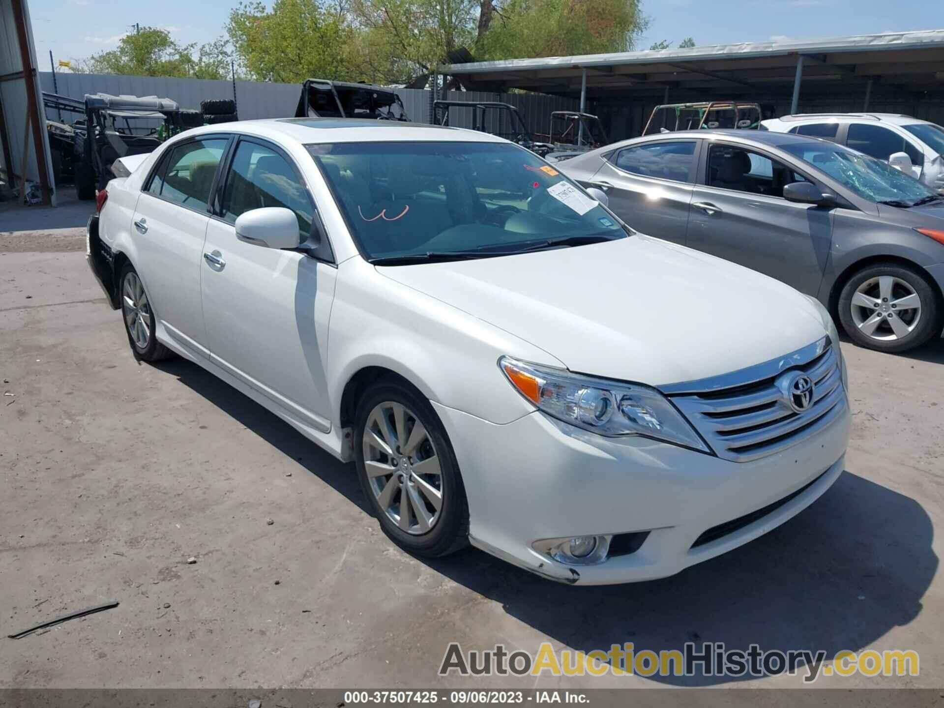 TOYOTA AVALON LIMITED, 4T1BK3DB1BU413715