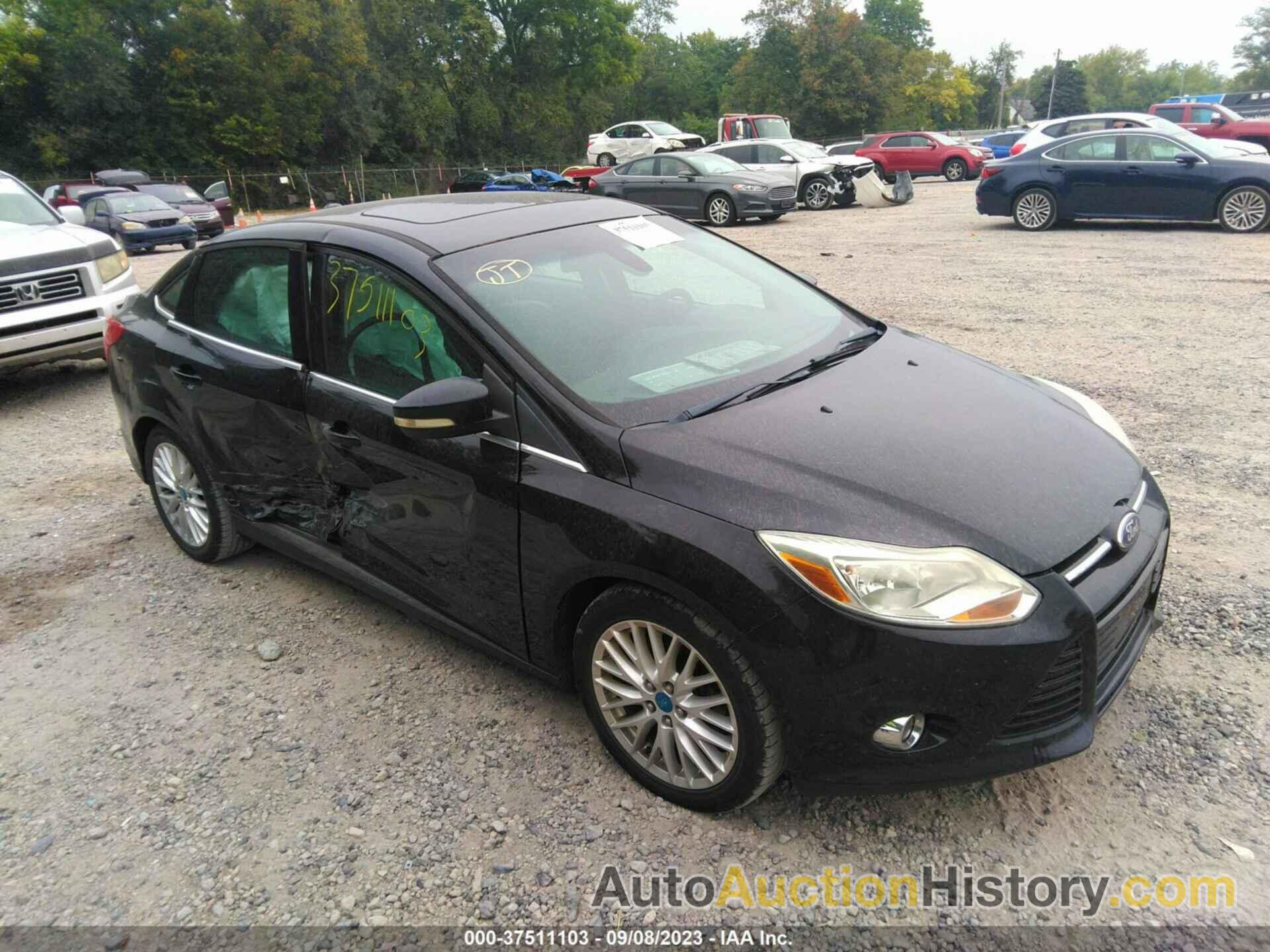 FORD FOCUS SEL, 1FAHP3H28CL214619