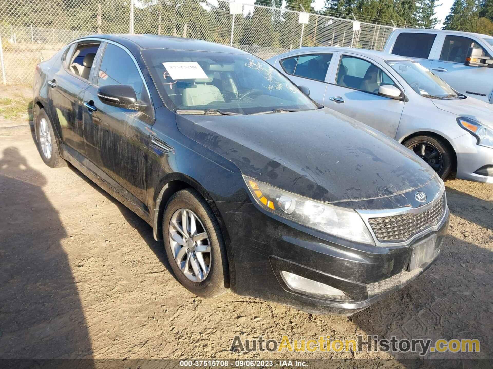 KIA OPTIMA LX, 5XXGM4A73DG250343