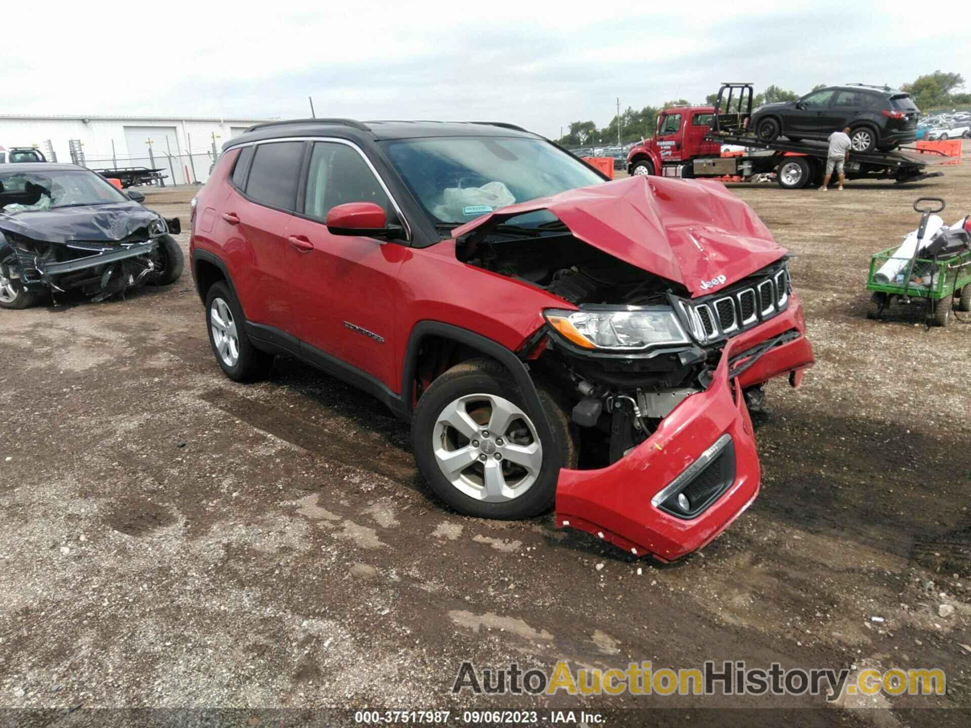 JEEP COMPASS LATITUDE 4X4, 3C4NJDBB6KT630359