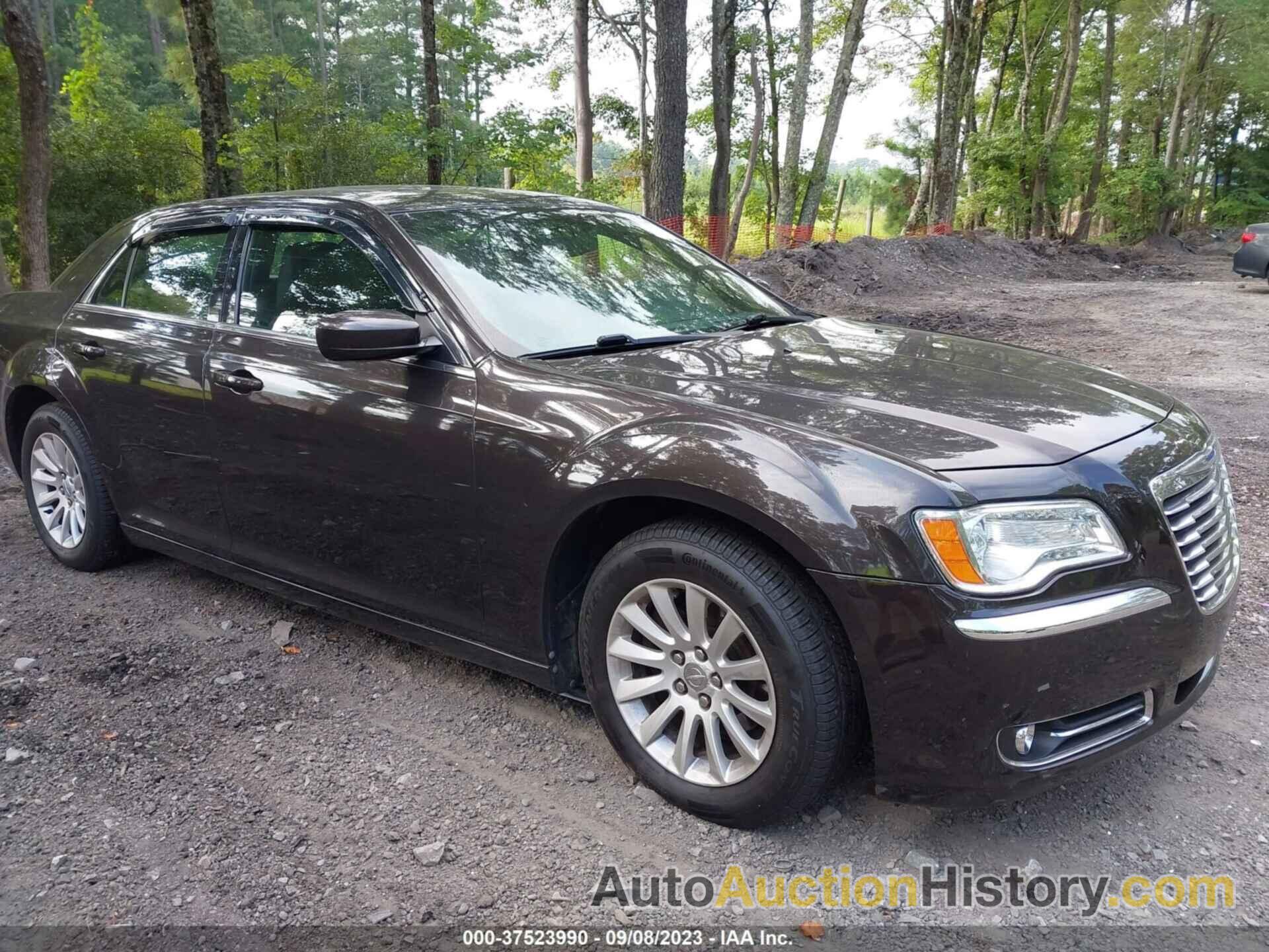 CHRYSLER 300, 2C3CCAAG4DH660750