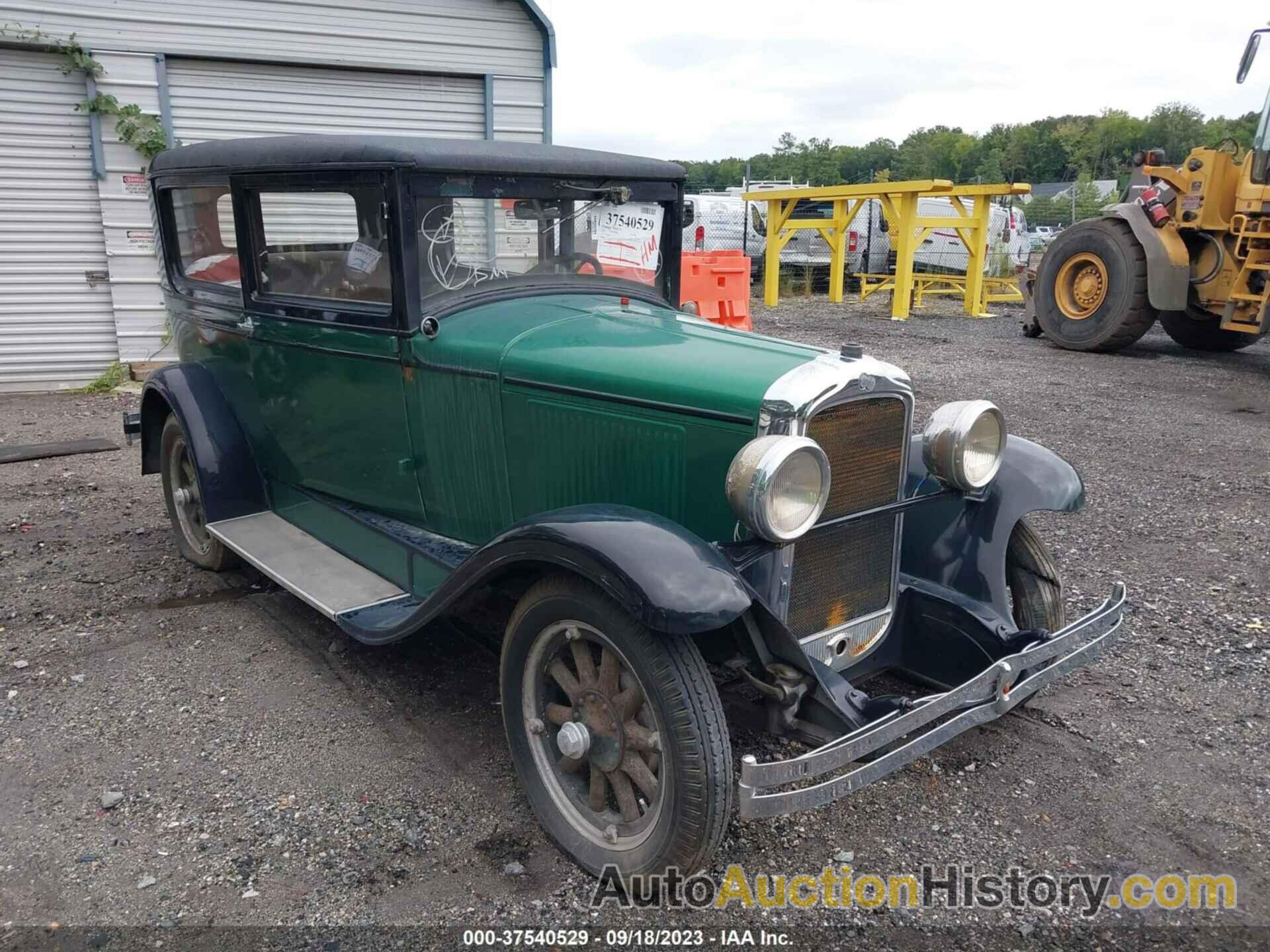 PONTIAC 2 DOOR COUPE, 34396928