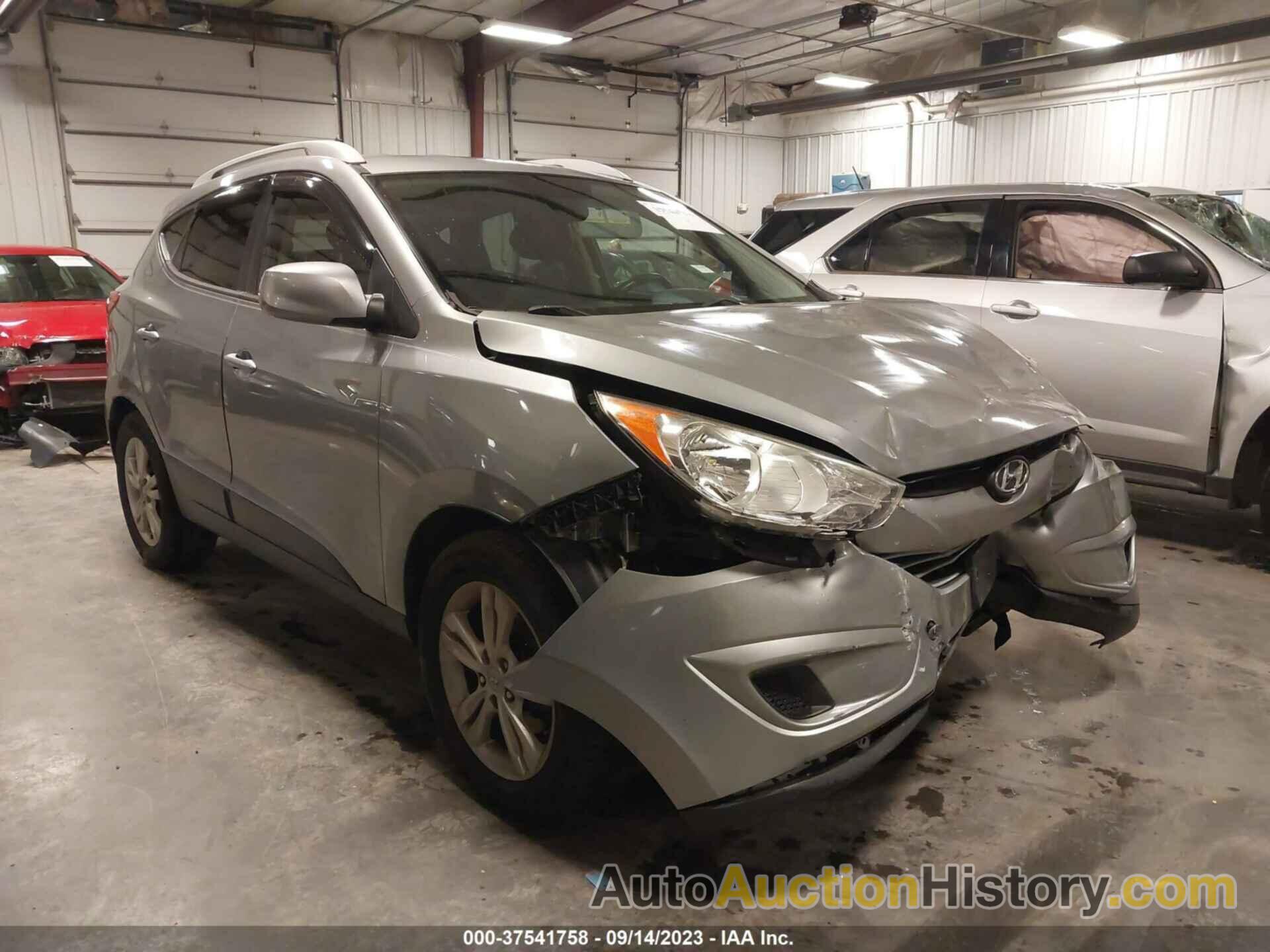 HYUNDAI TUCSON GLS, KM8JUCACXBU191565