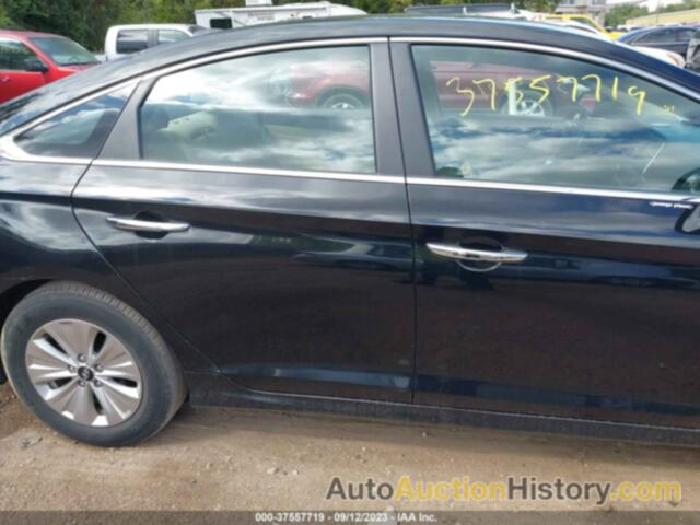 HYUNDAI SONATA HYBRID SE, KMHE24L31KA084707