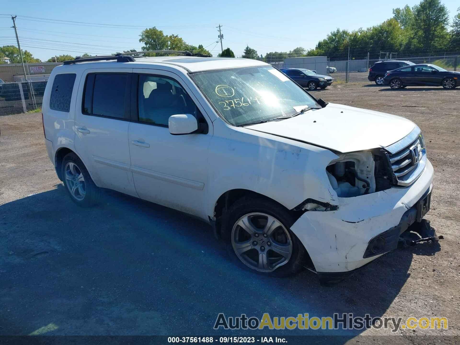 HONDA PILOT EX-L, 5FNYF4H55EB013442