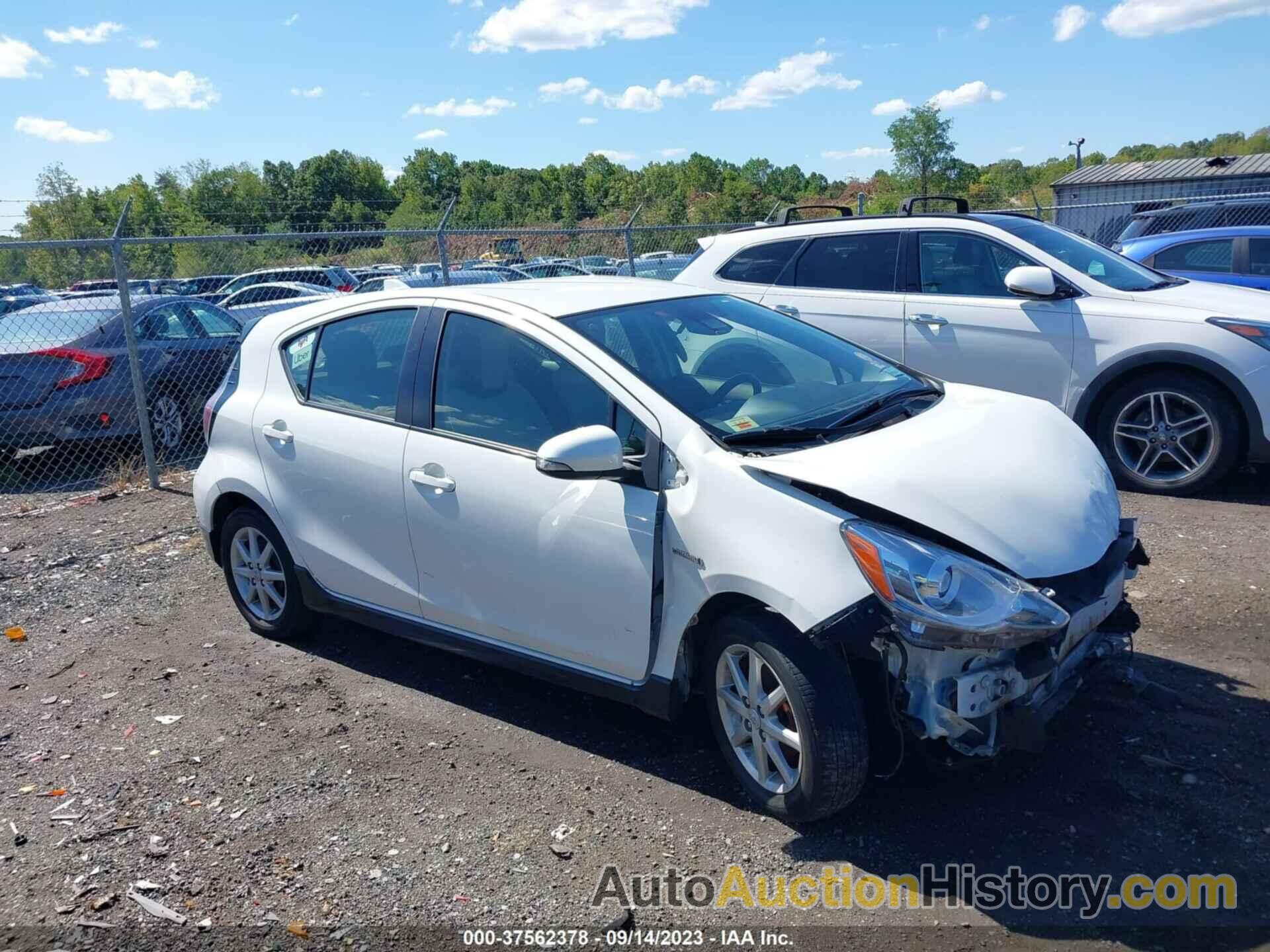 TOYOTA PRIUS C ONE/TWO/THREE/FOUR, JTDKDTB36H1598686