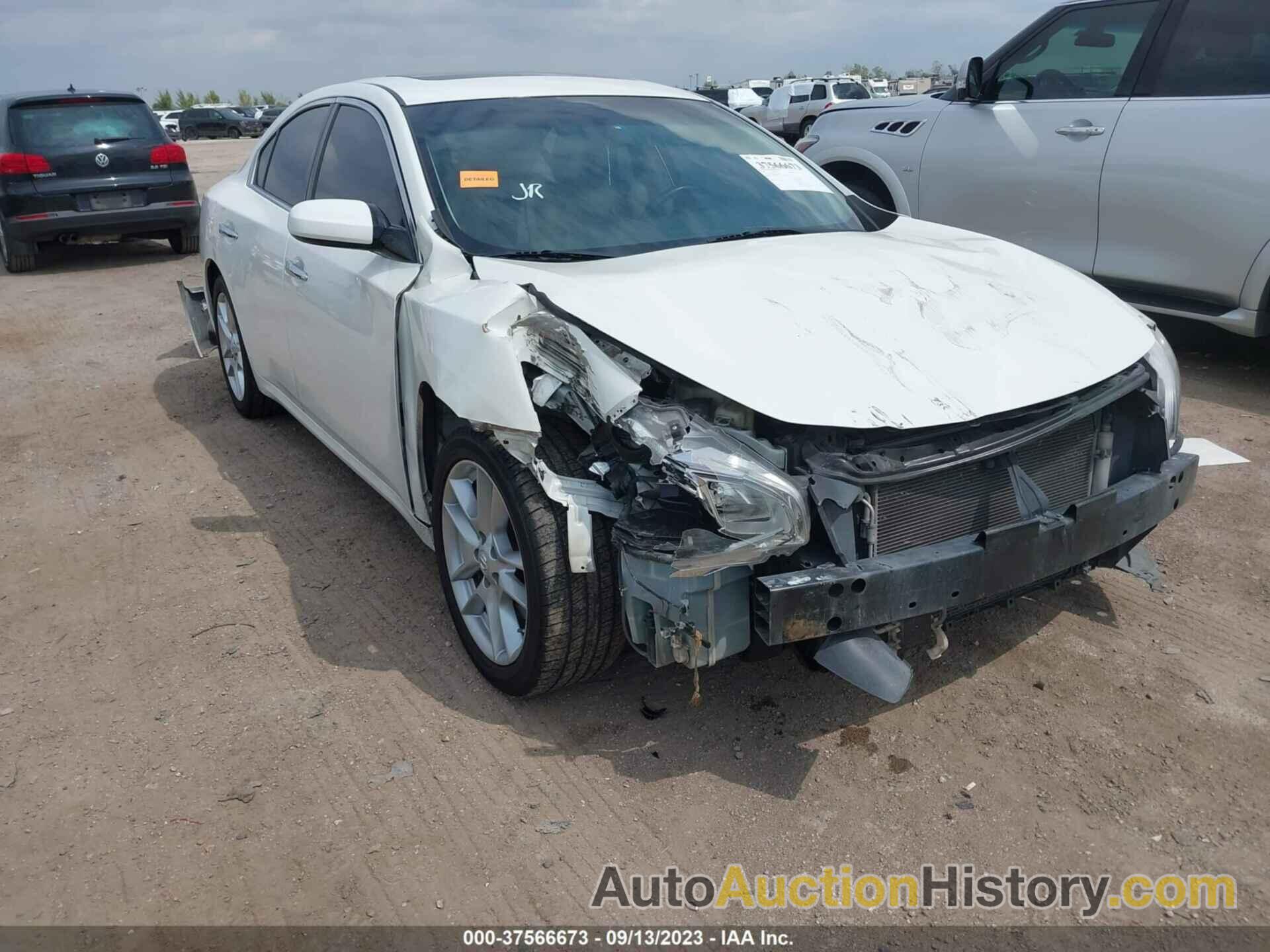 NISSAN MAXIMA 3.5 S, 1N4AA5AP2DC810587