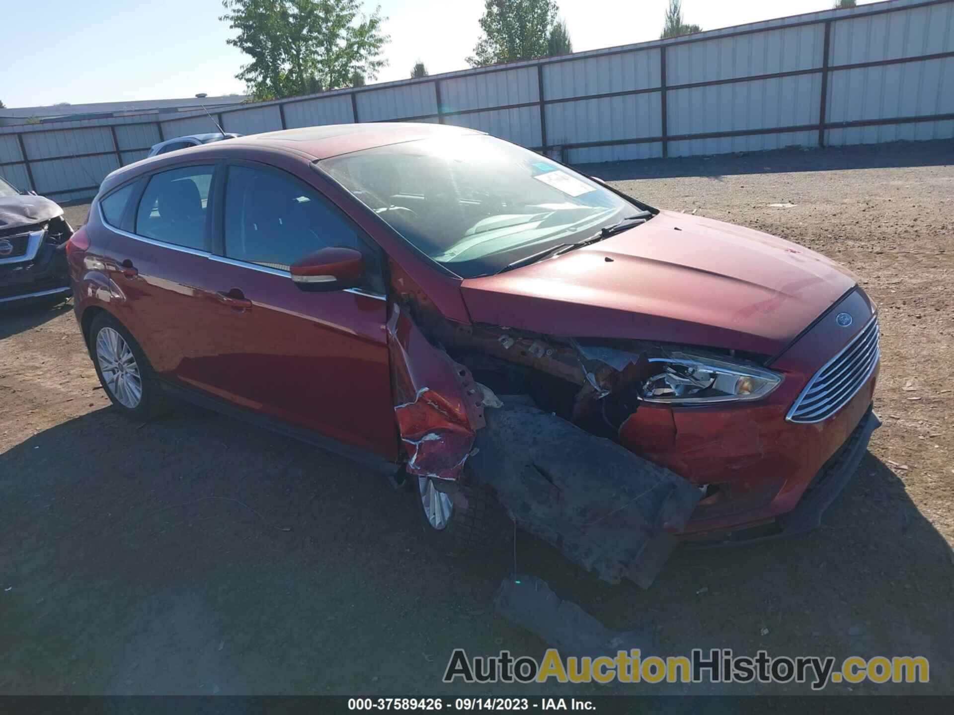 FORD FOCUS TITANIUM, 1FADP3N22FL387320