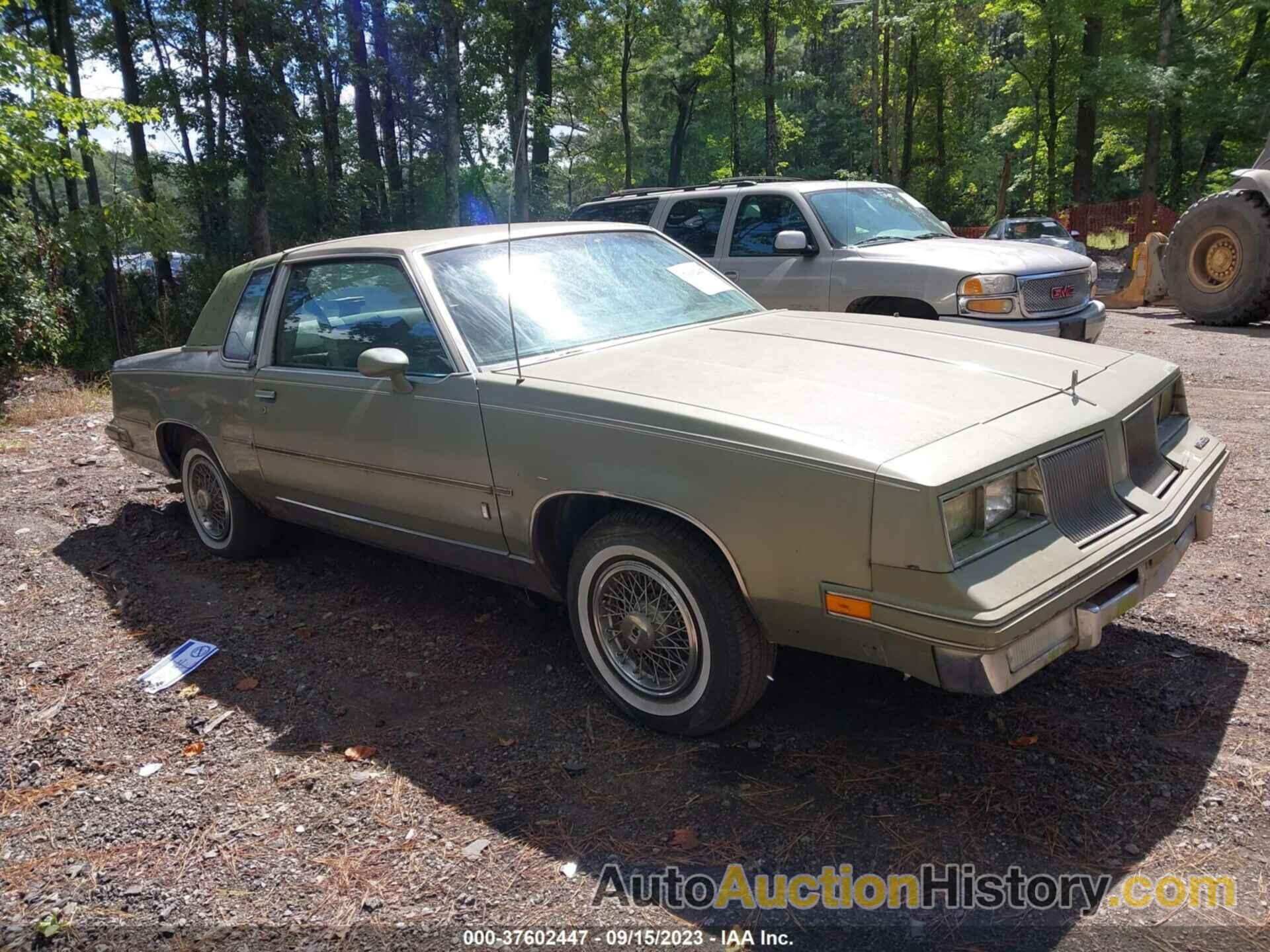 OLDSMOBILE CUTLASS SUPREME BROUGHAM, 2G3GM47Y9G2310324