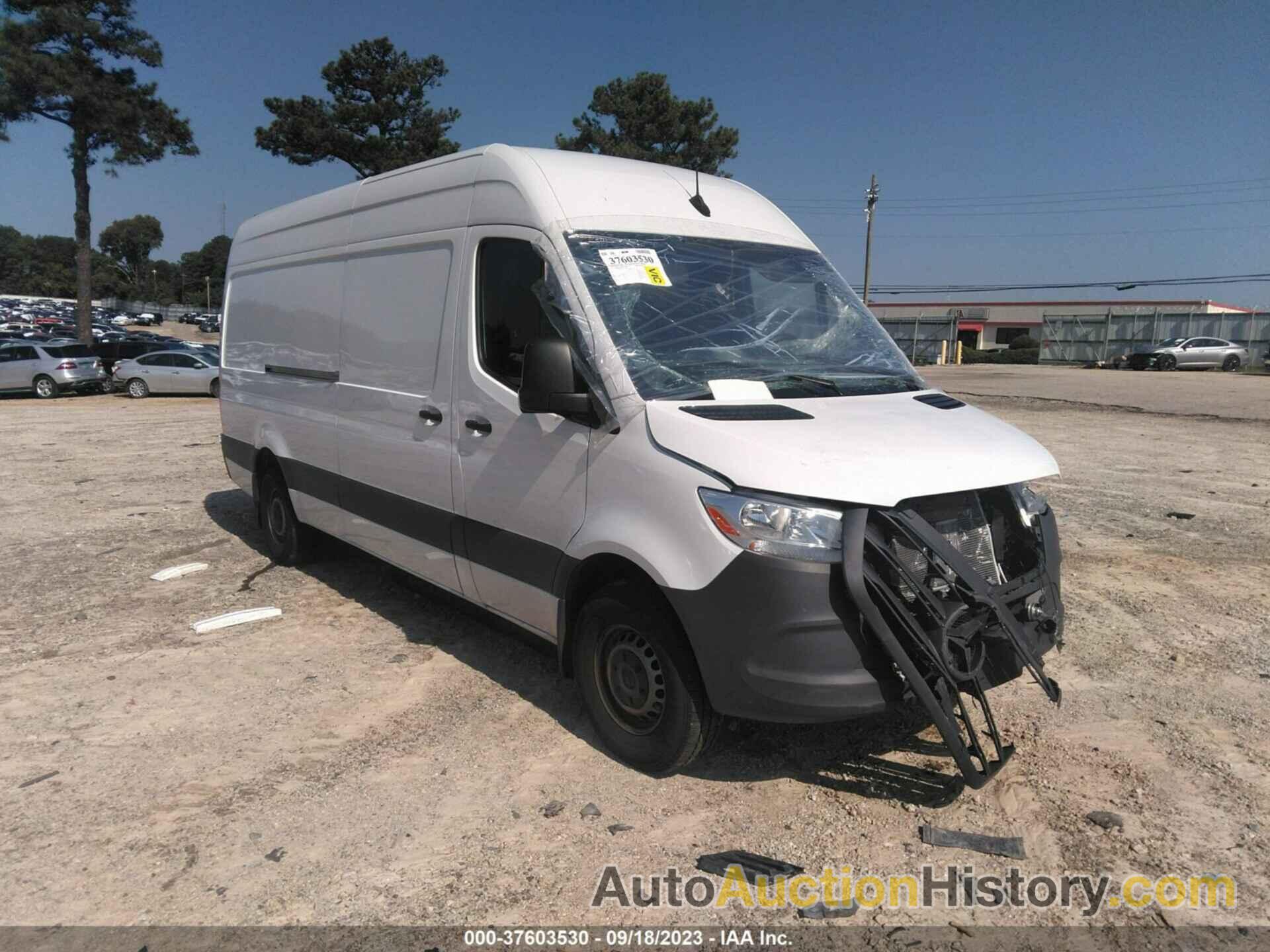 MERCEDES-BENZ SPRINTER CARGO VAN, W1Y40CHY3NT113438