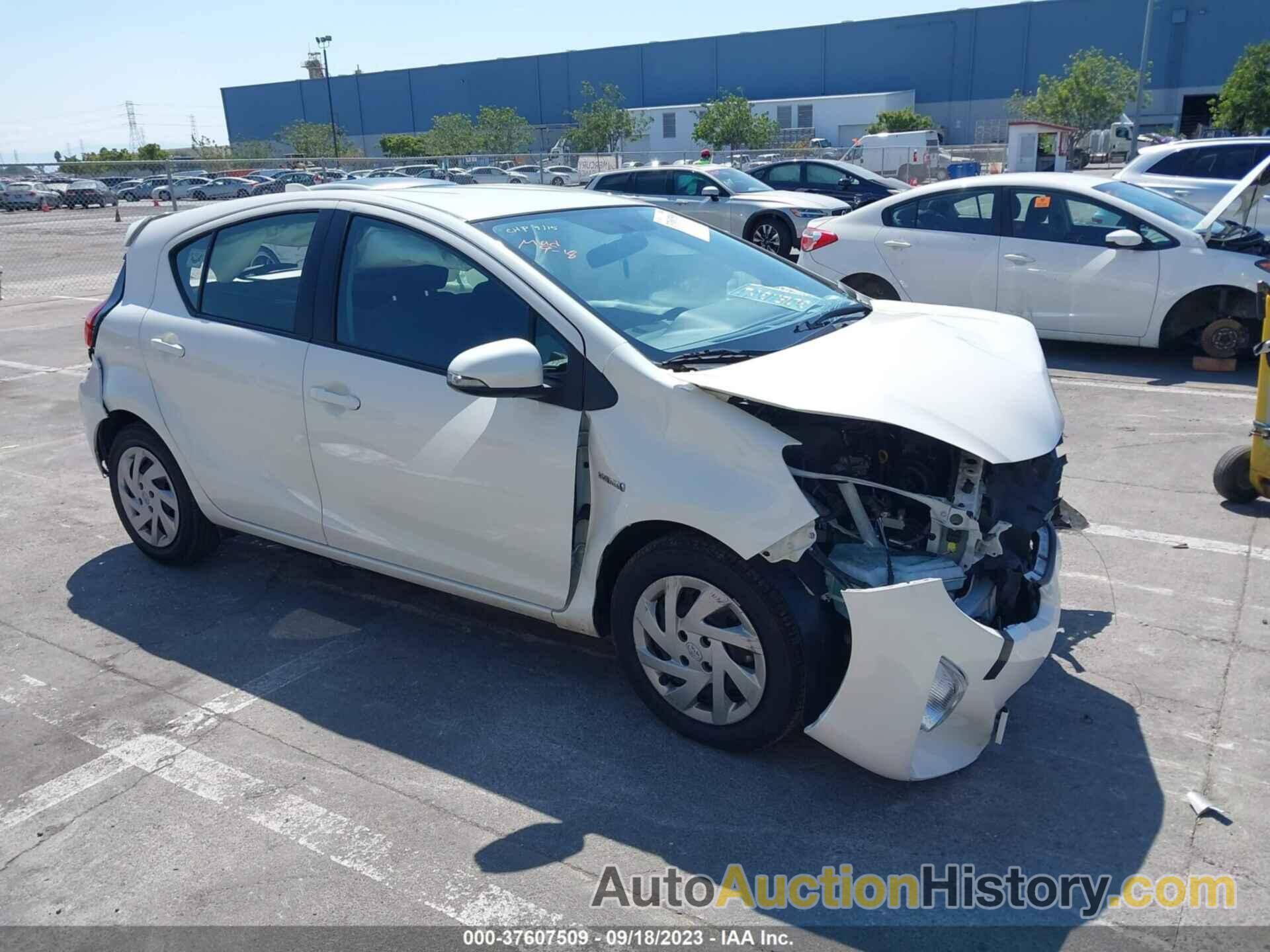 TOYOTA PRIUS C TWO, JTDKDTB31F1110886