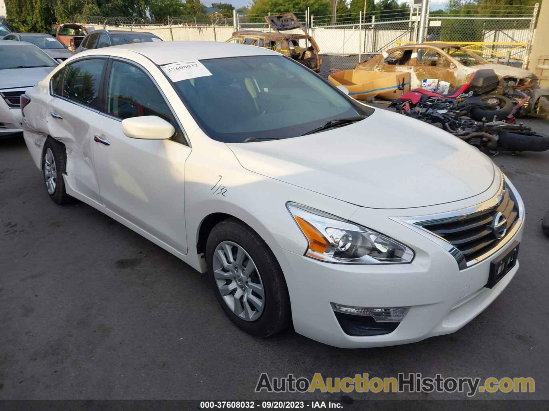 NISSAN ALTIMA 2.5, 1N4AL3AP7FN320474