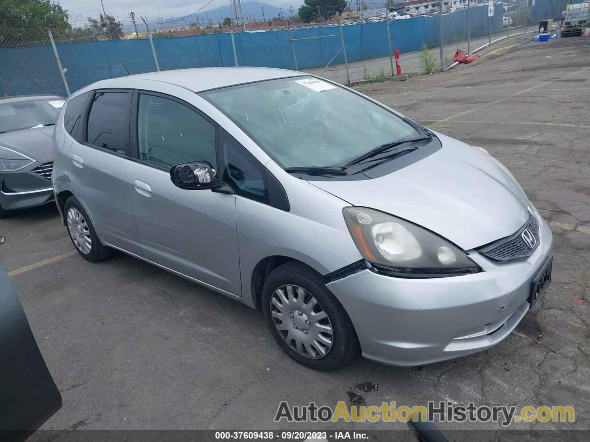 HONDA FIT, JHMGE8H32DC046087