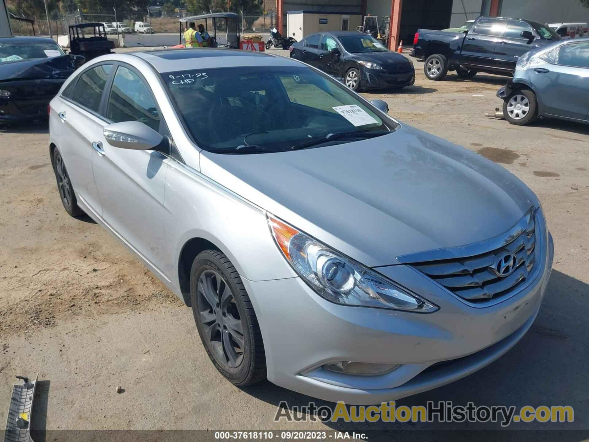 HYUNDAI SONATA LIMITED, 5NPEC4AC3BH241974