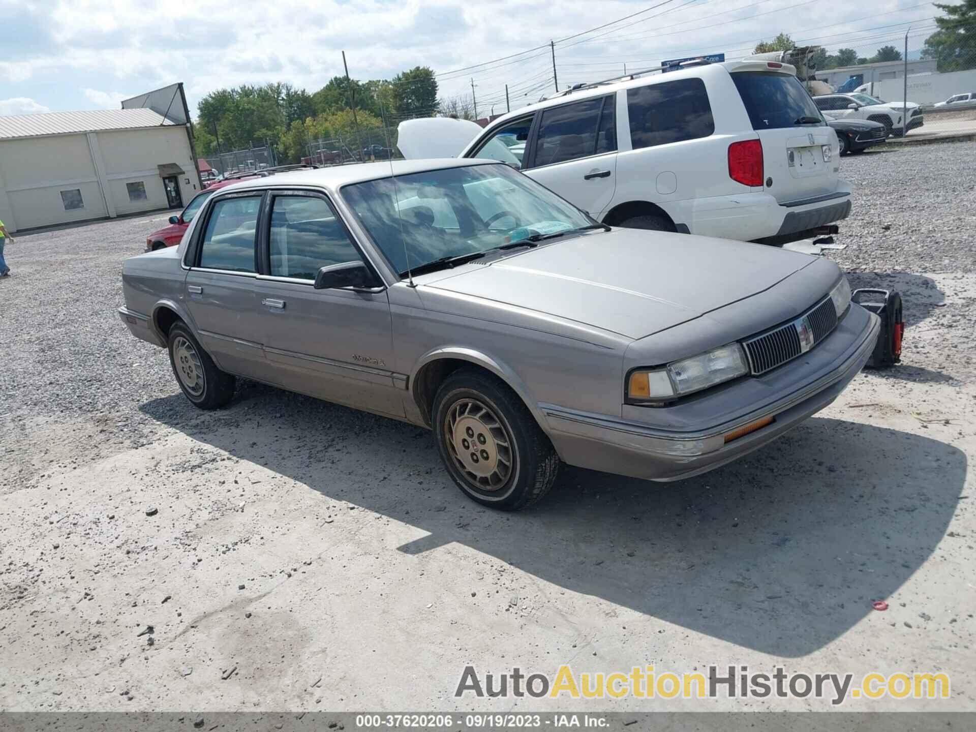 OLDSMOBILE CIERA SL, 1G3AJ55M7S6332480