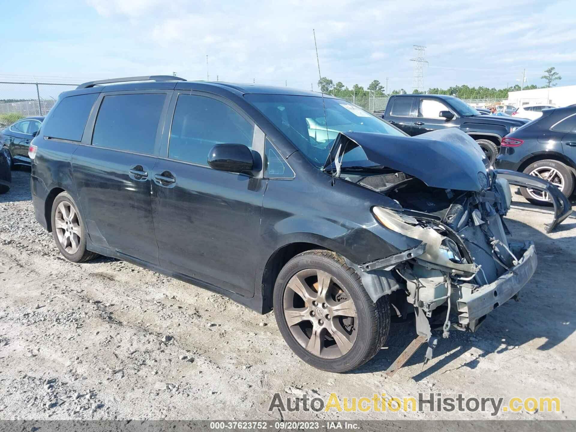 TOYOTA SIENNA SE, 5TDXK3DC2BS045021