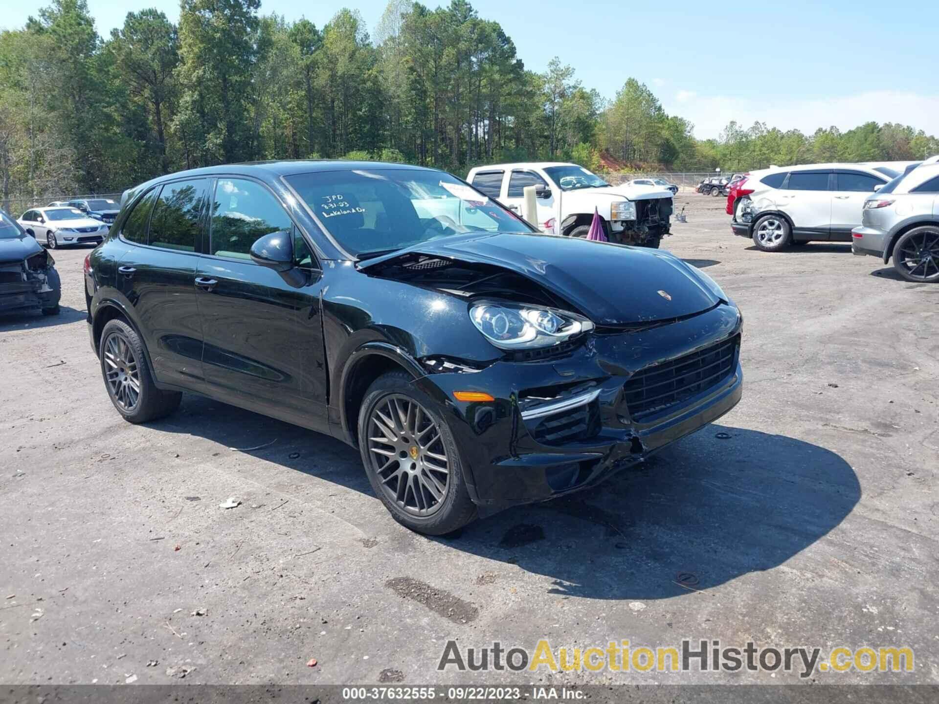 PORSCHE CAYENNE, WP1AA2A27JKA07304