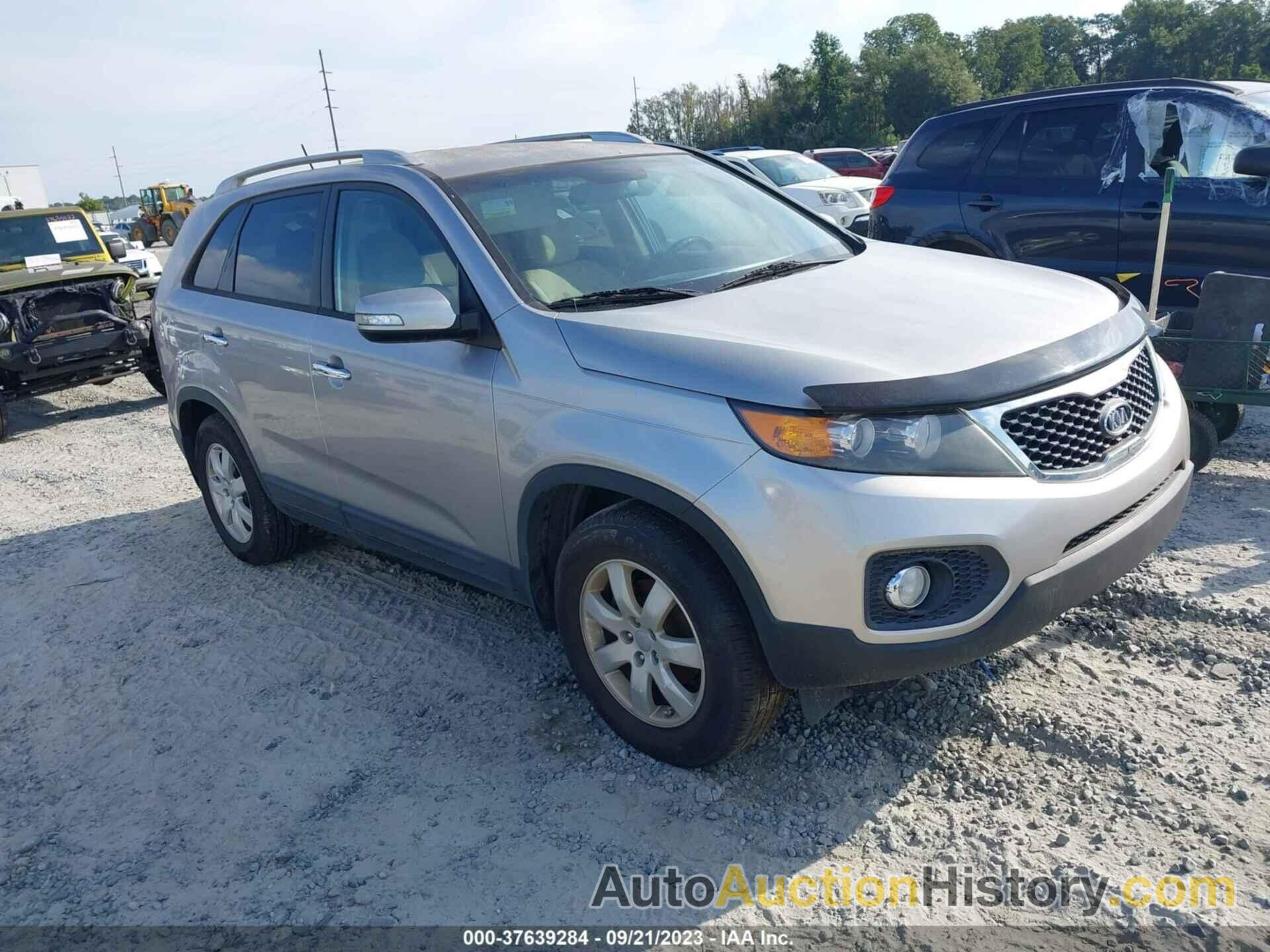 KIA SORENTO LX, 5XYKT3A63DG356964