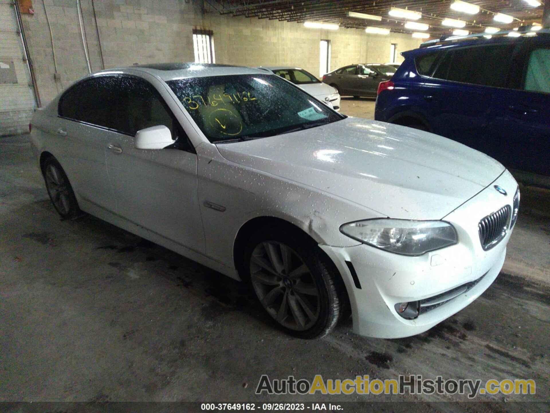 BMW 5 SERIES 535I, WBAFR7C51CC813637