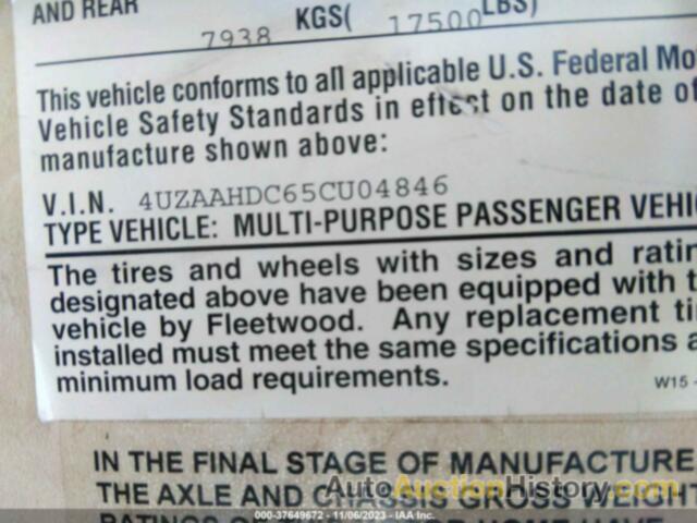 FREIGHTLINER CHASSIS X LINE MOTOR HOME, 4UZAAHDC65CU04846