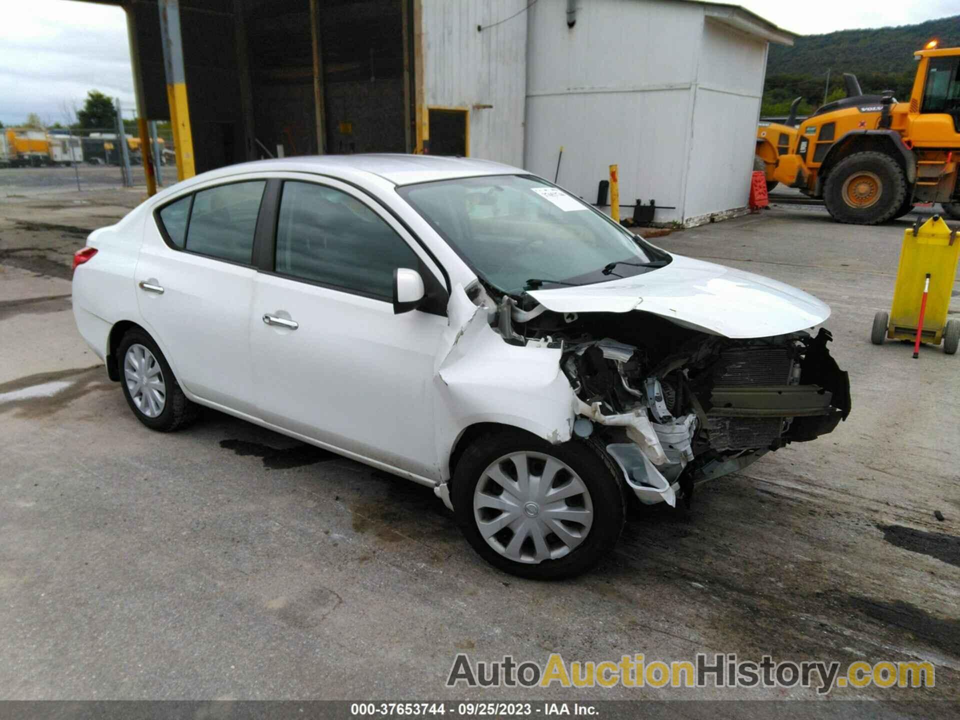 NISSAN VERSA SV, 3N1CN7APXCL935183