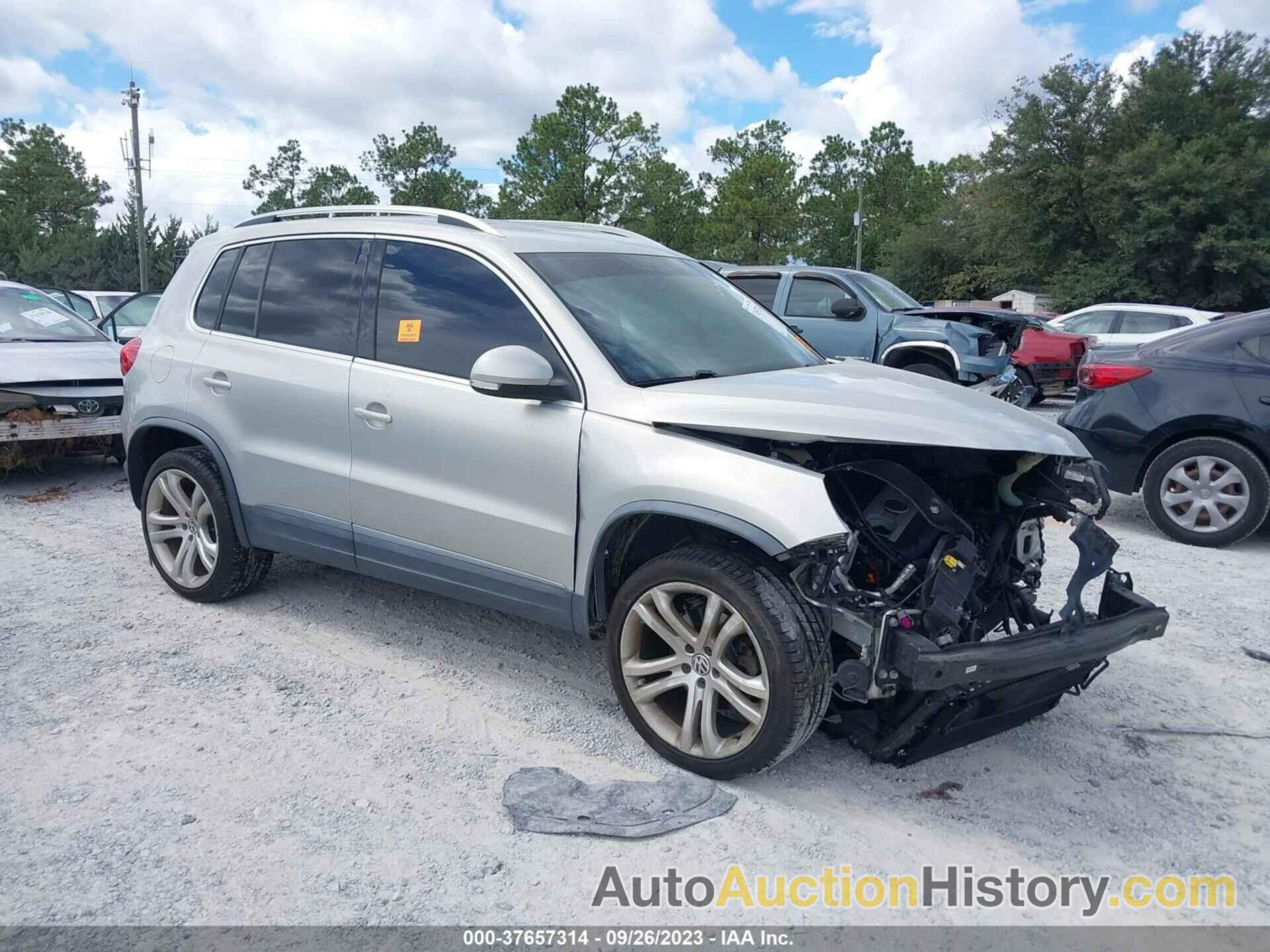 VOLKSWAGEN TIGUAN SEL W/PREMIUM NAV, WVGAV7AX7CW001847