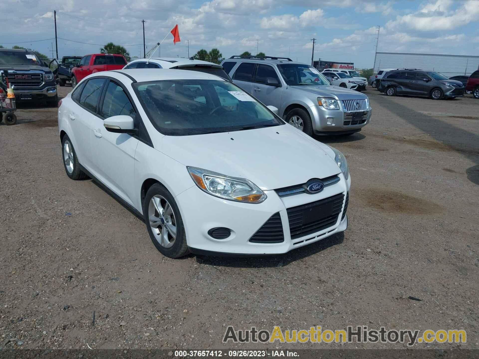 FORD FOCUS SE, 1FADP3F2XEL245956