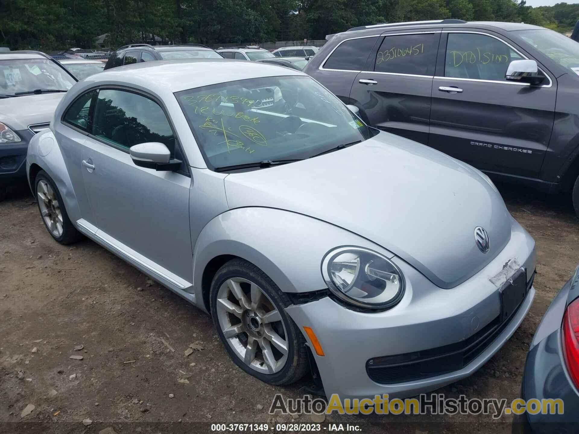 VOLKSWAGEN BEETLE 2.5L W/SOUND/NAV PZEV, 3VWJP7AT2CM602432