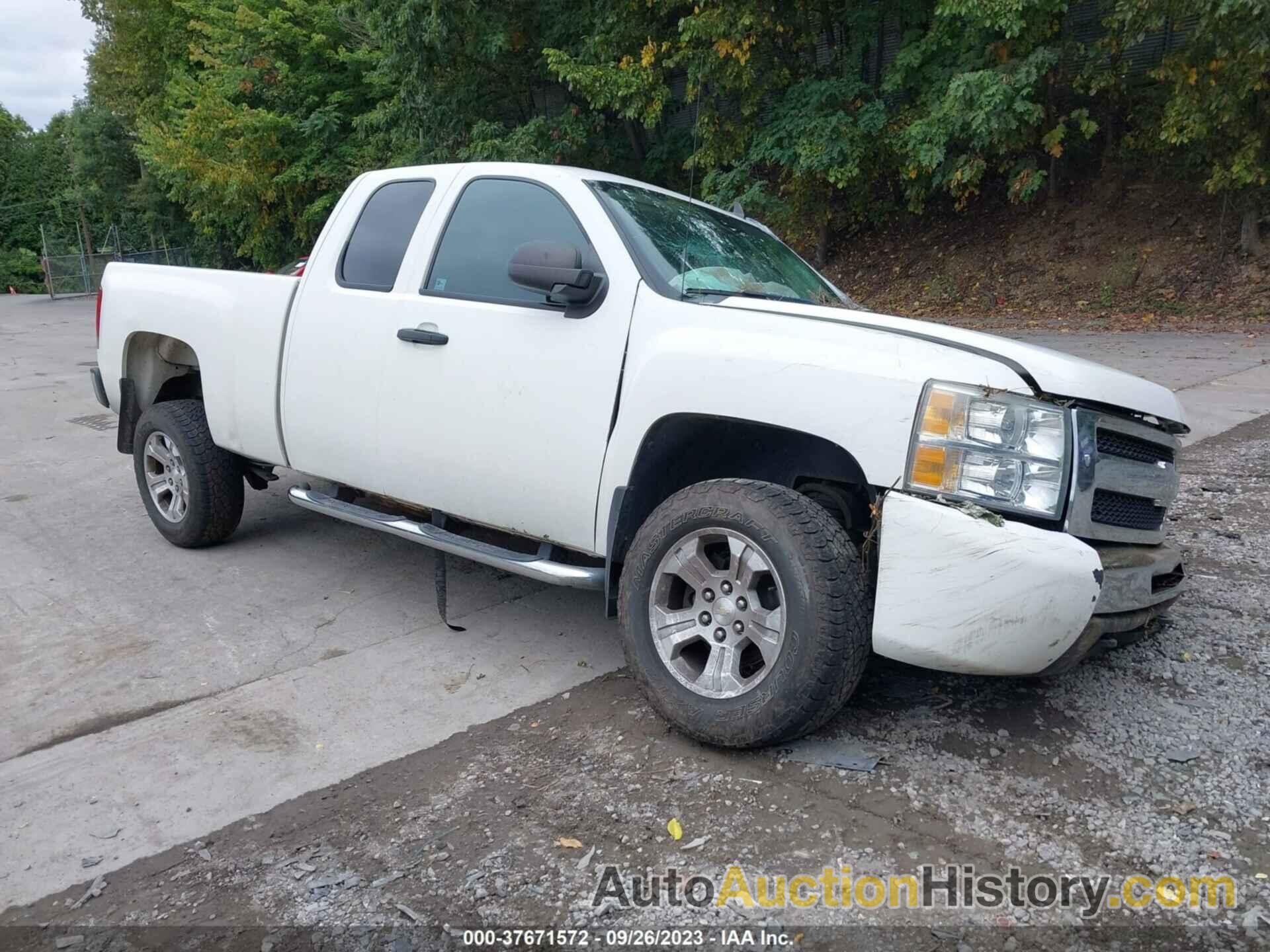 CHEVROLET SILVERADO 1500 LT, 1GCSKSE3XAZ269637