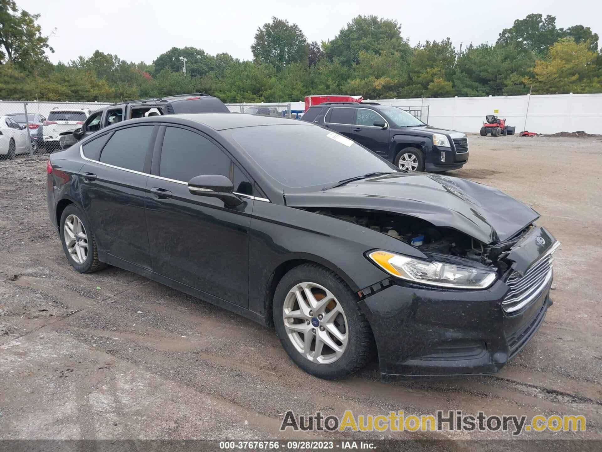 FORD FUSION SE, 3FA6P0H7XER156356