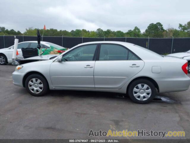 TOYOTA CAMRY XLE/SE/LE, 4T1BE32KX2U628729