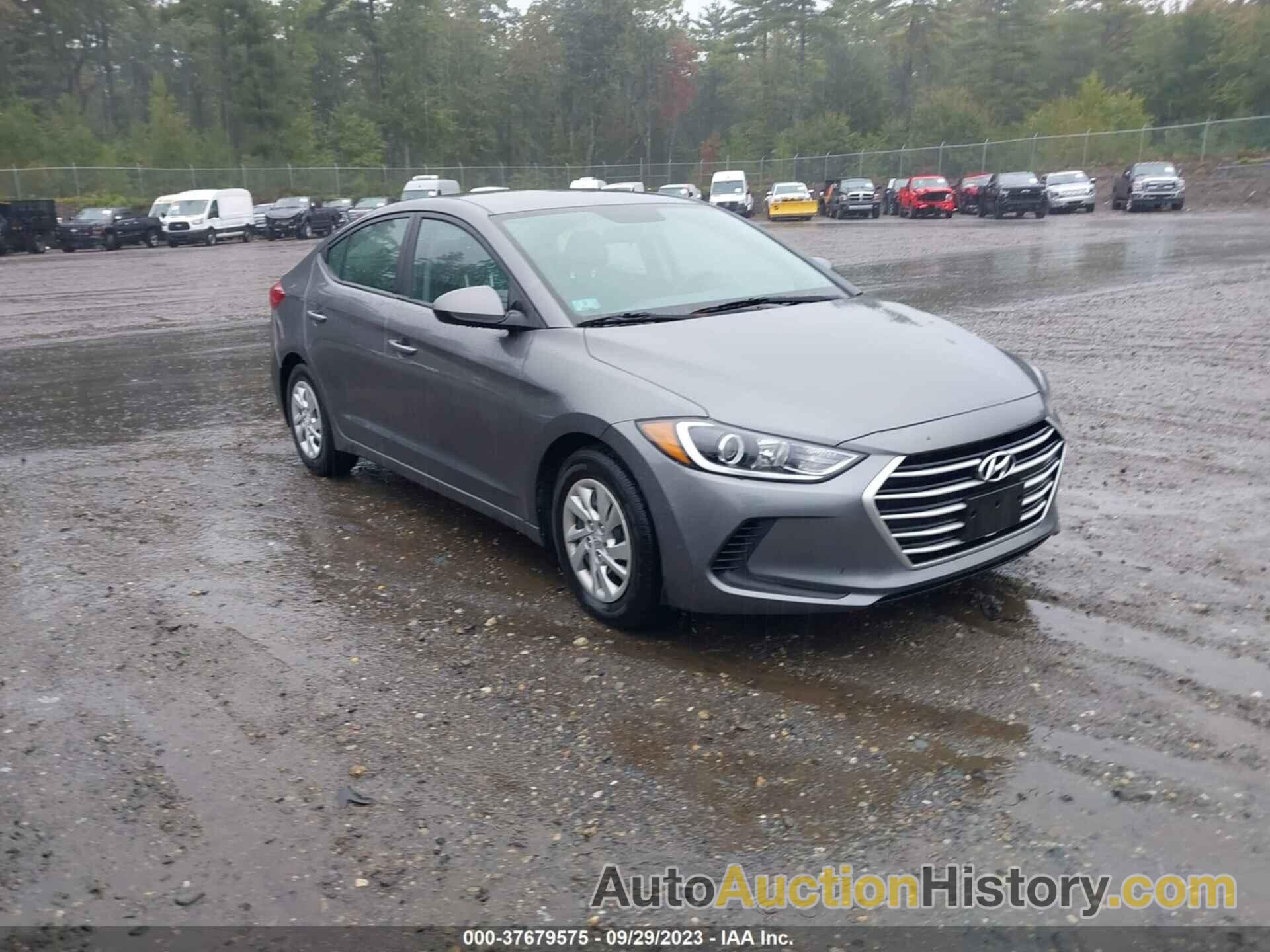 HYUNDAI ELANTRA SE, 5NPD74LF4JH401088