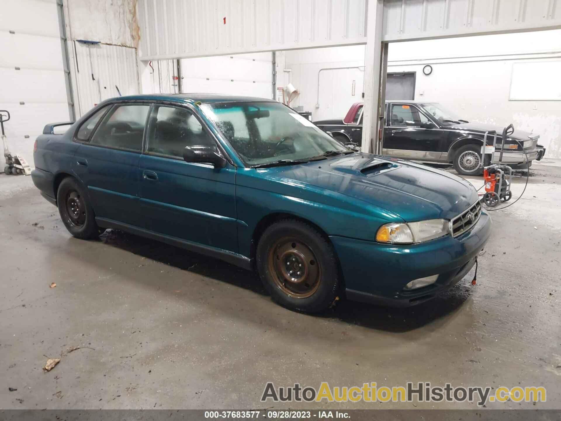 SUBARU LEGACY SEDAN GT, 4S3BD675XW7202491