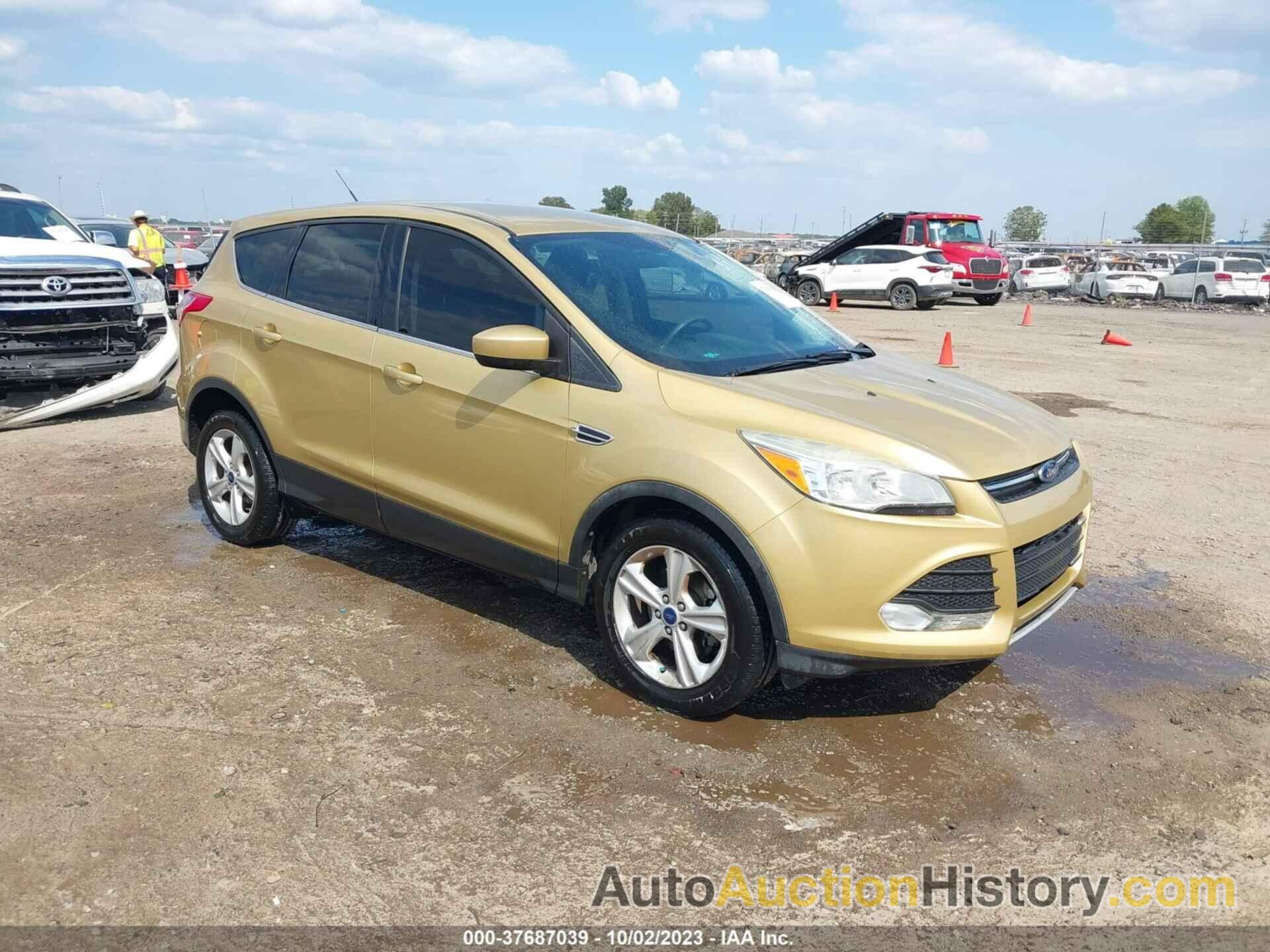 FORD ESCAPE SE, 1FMCU0G73FUA04044