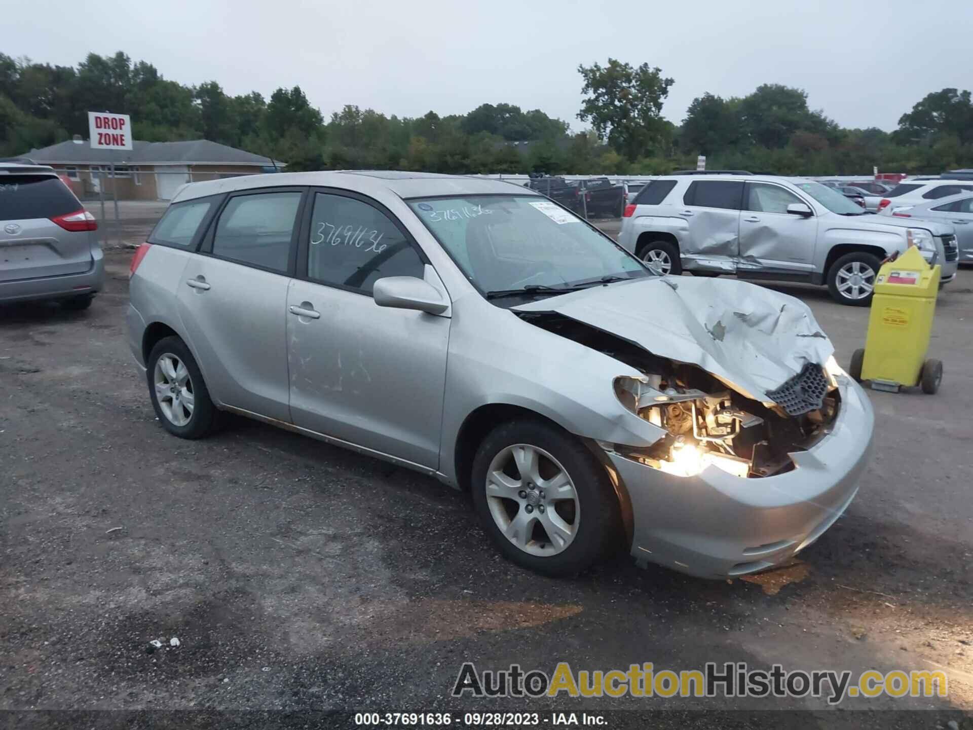 TOYOTA COROLLA MATRIX XR, 2T1KR32E84C205957