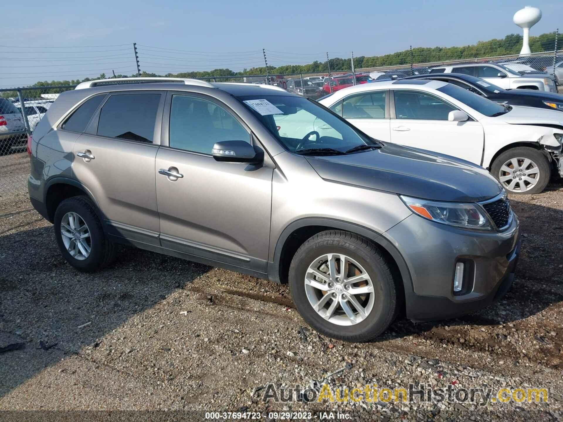 KIA SORENTO LX, 5XYKT4A69FG620620