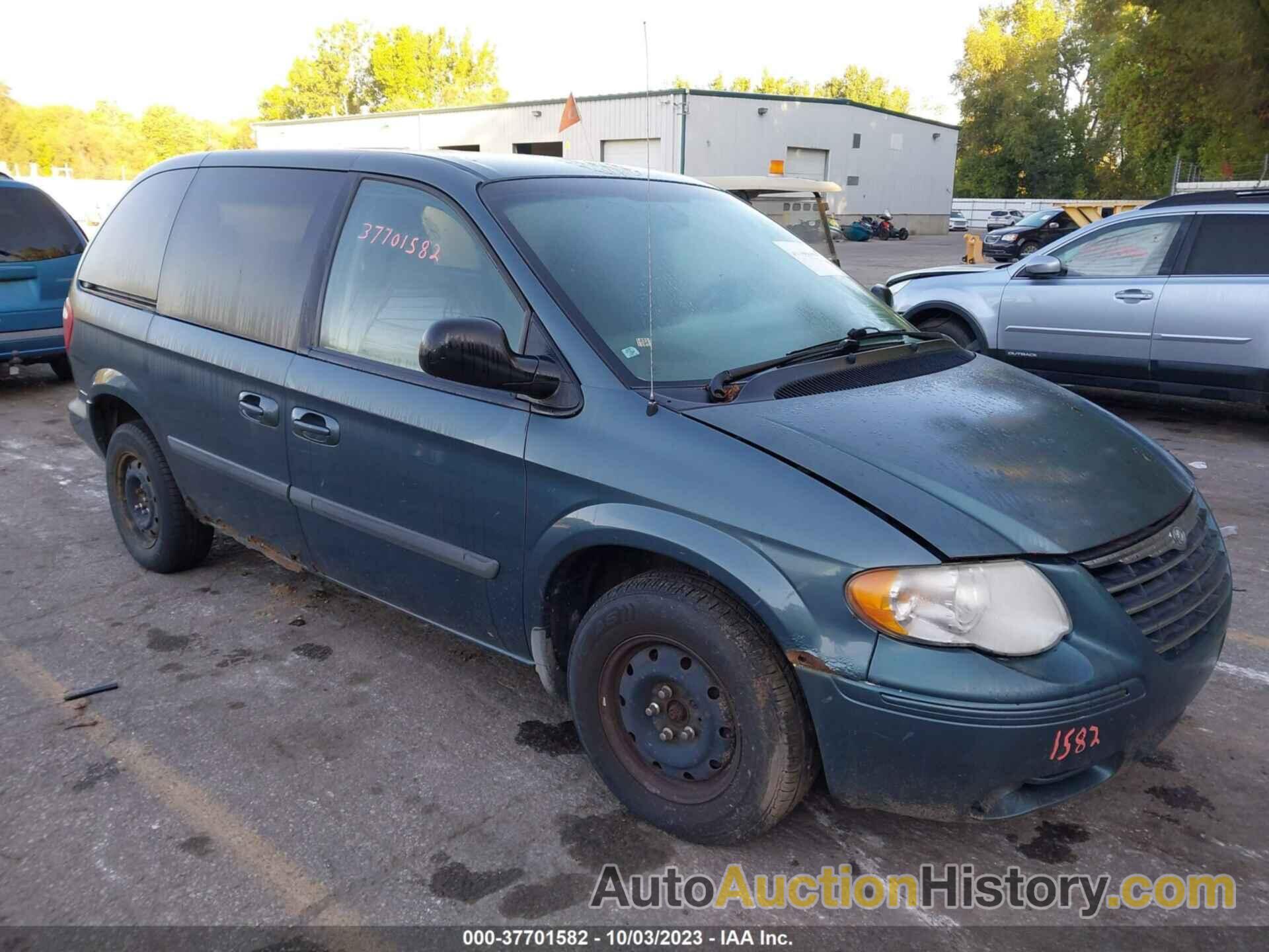 CHRYSLER TOWN & COUNTRY SWB, 1A4GP45R76B720394