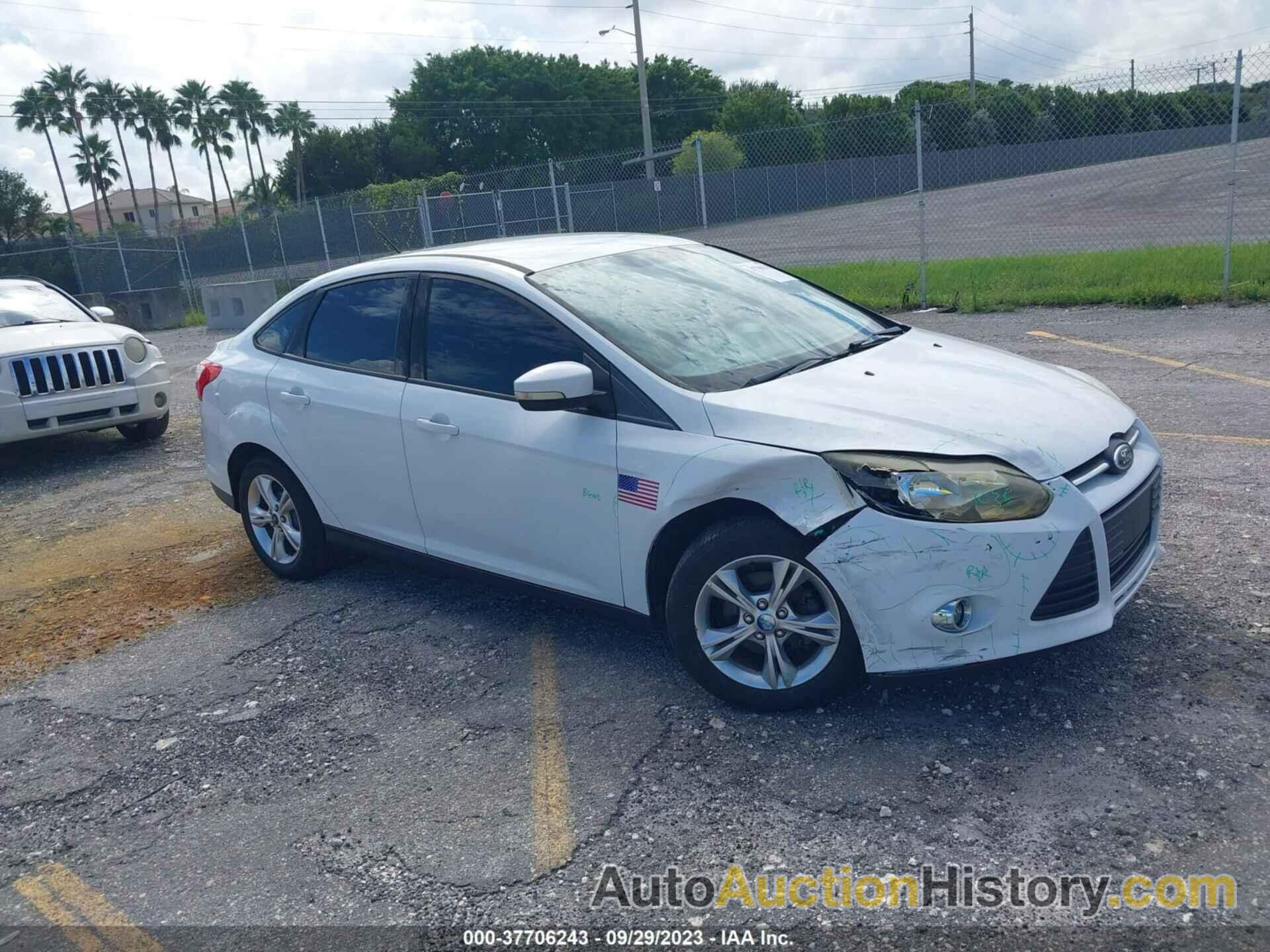 FORD FOCUS SE, 1FADP3F26DL266589