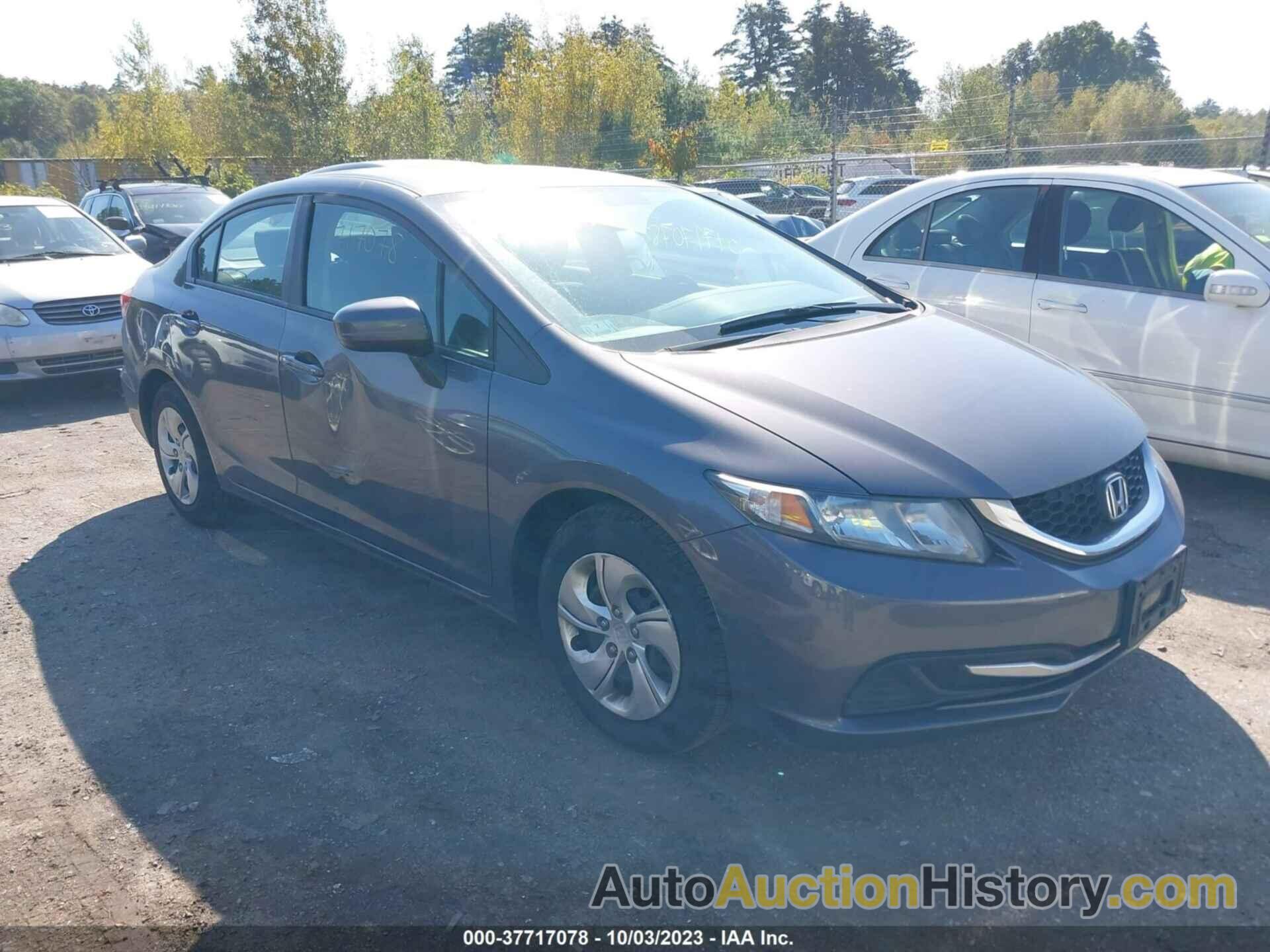 HONDA CIVIC SEDAN LX, 2HGFB2E51EH552521