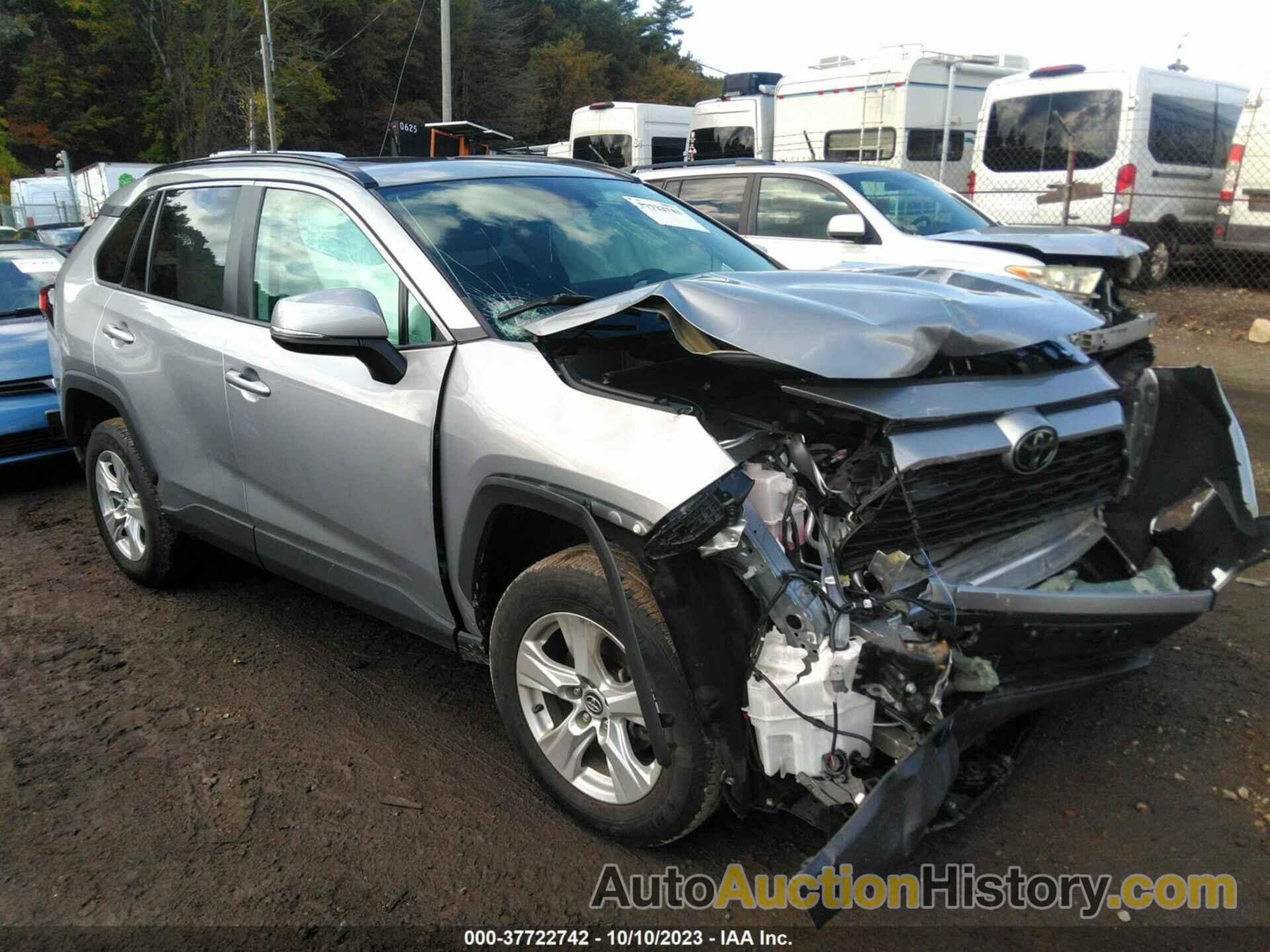 TOYOTA RAV4 XLE, 2T3P1RFV4LC110201