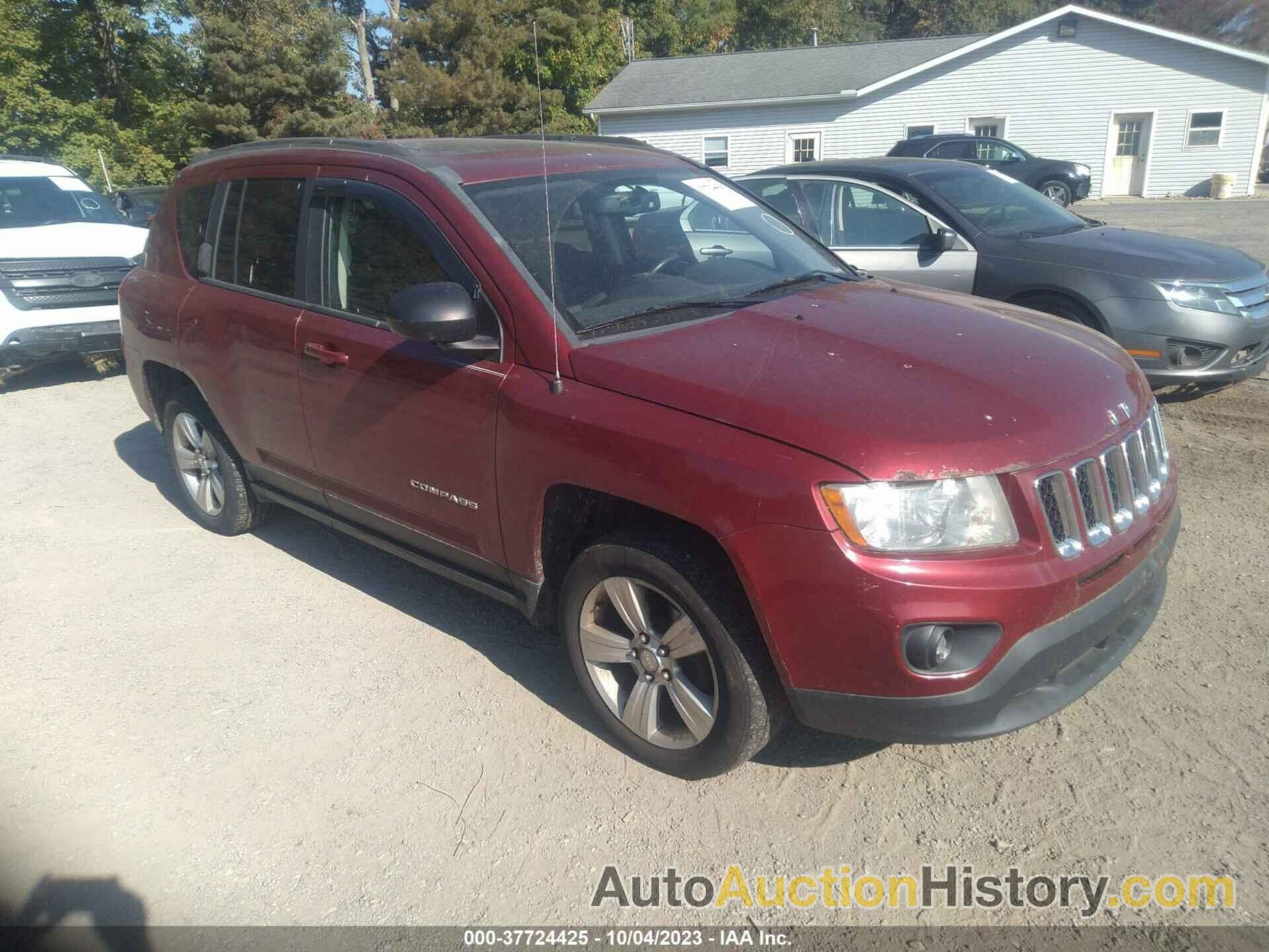 JEEP COMPASS LATITUDE, 1C4NJDEBXCD659351