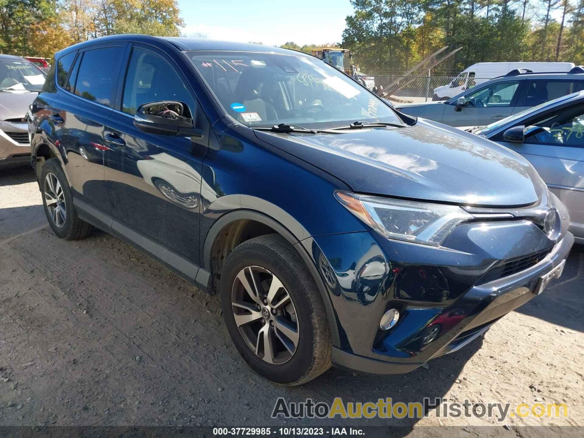 TOYOTA RAV4 XLE, JTMRFREV9JJ220893