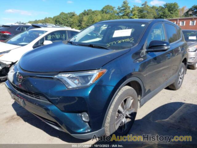 TOYOTA RAV4 XLE, JTMRFREV9JJ220893